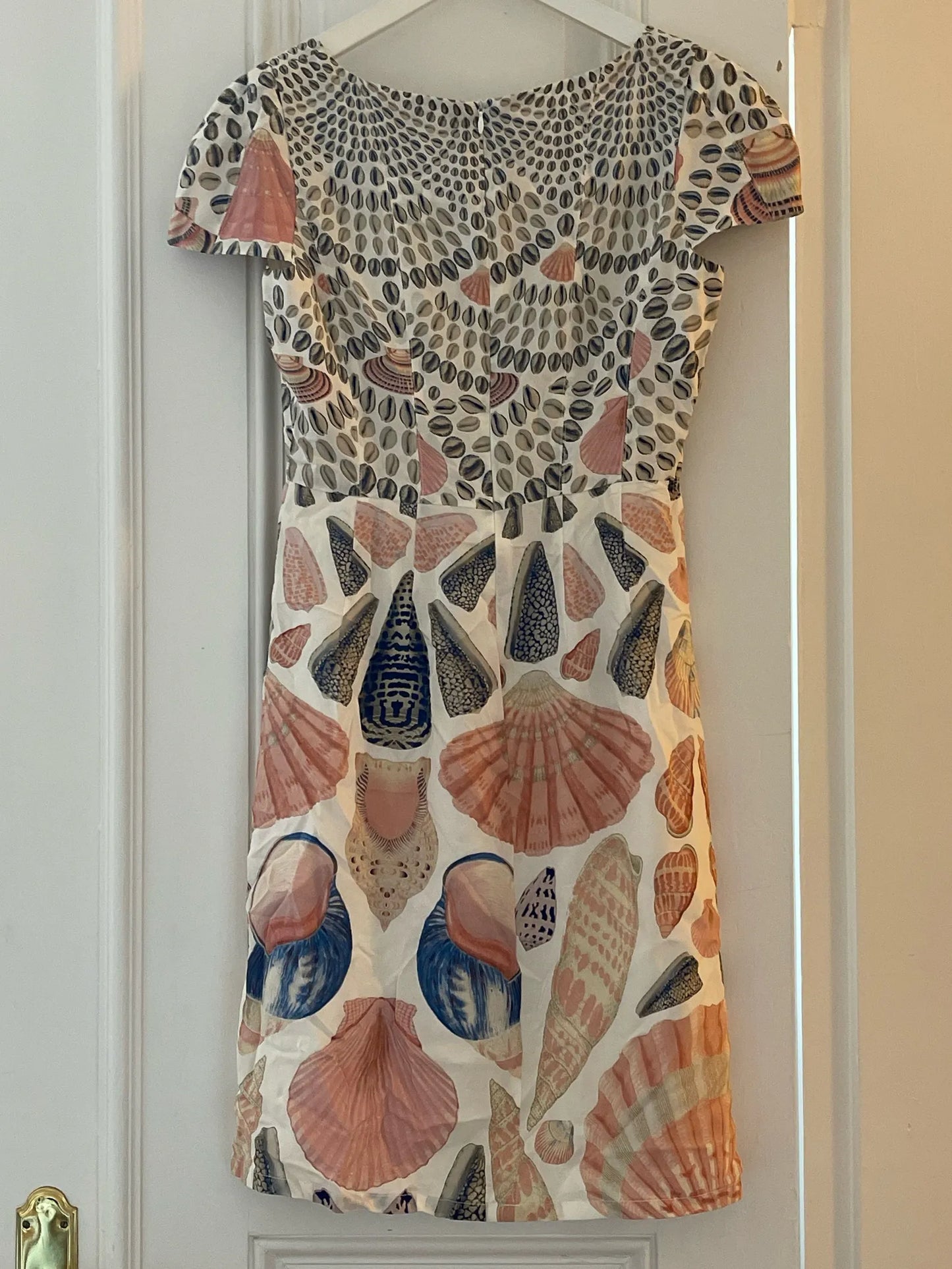 By Malina-sidenklänning
