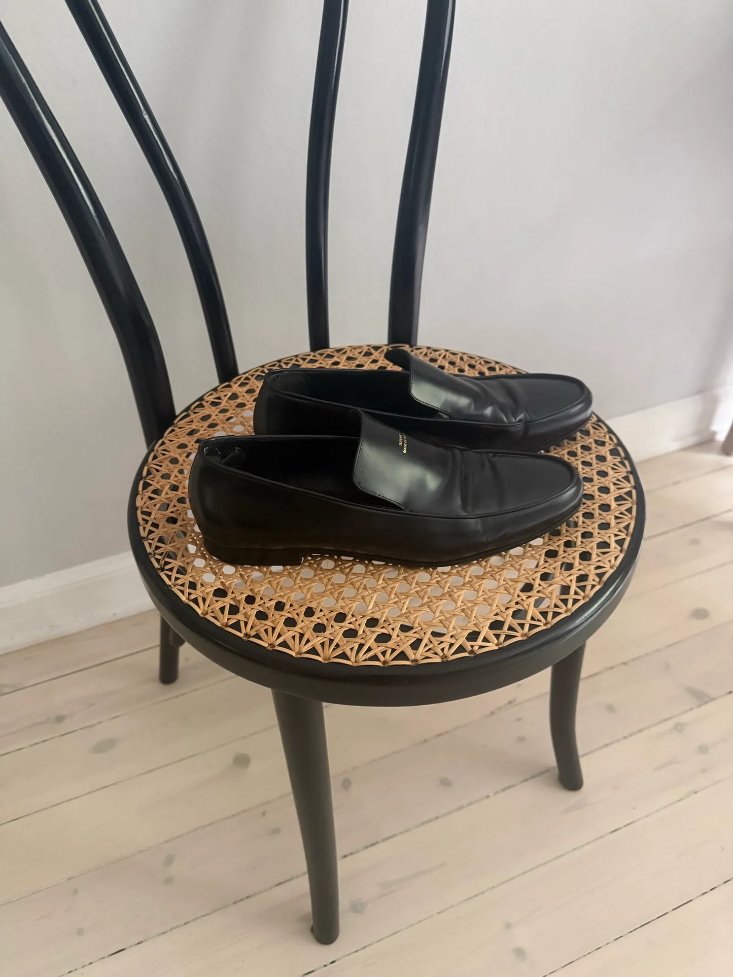 Toteme The Oval Leather Loafers