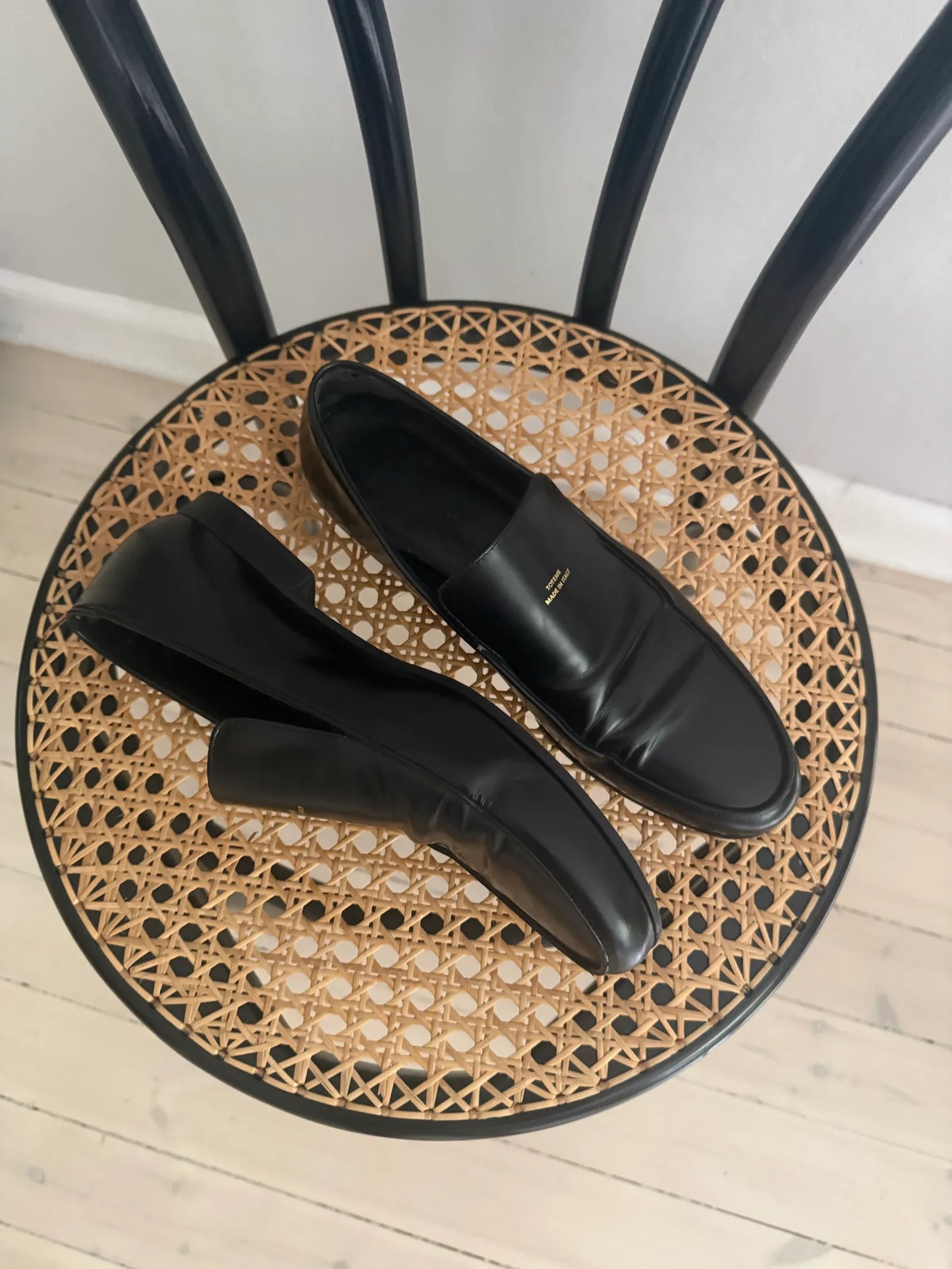 Toteme The Oval Leather Loafers