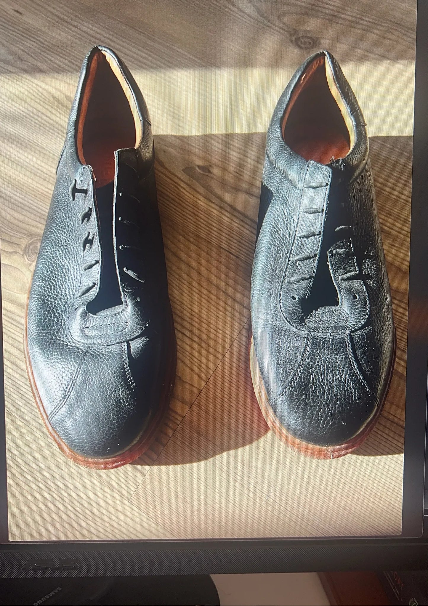 Kenneth Cole-skinnskor