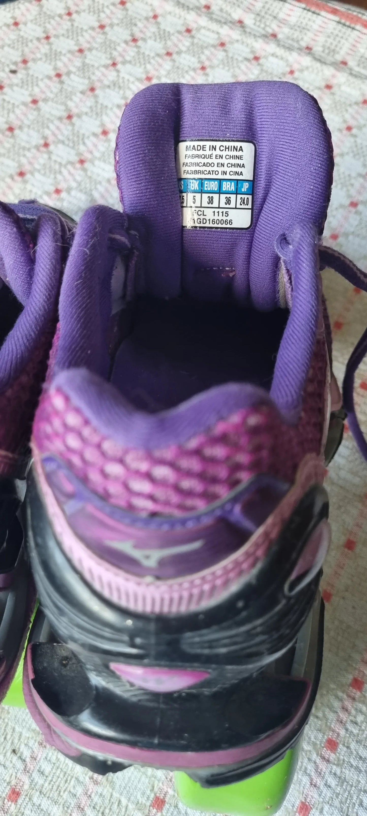Mizuno Sneakers