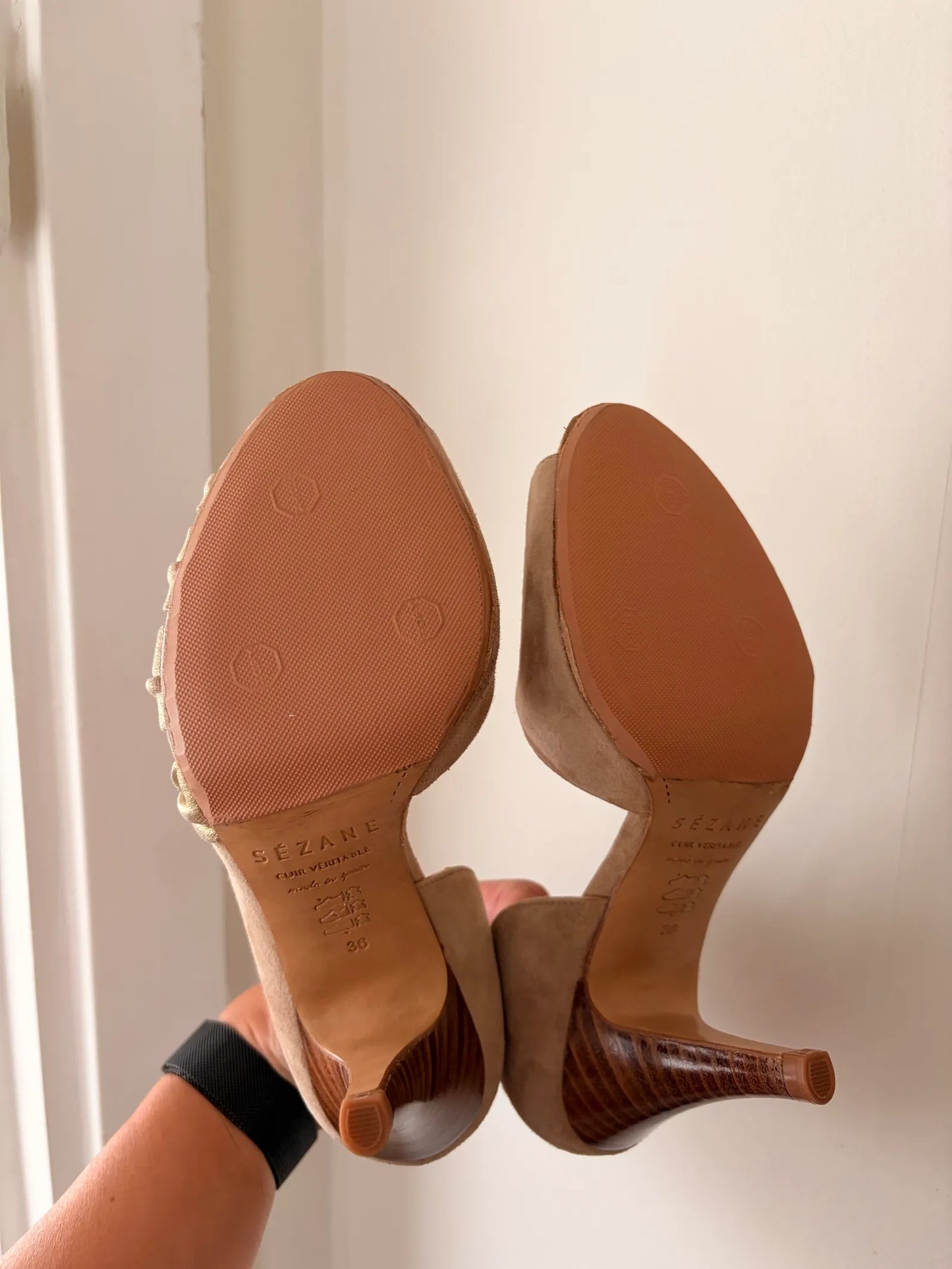 Sézane Jeannette Peep-toe D'orsay Heels