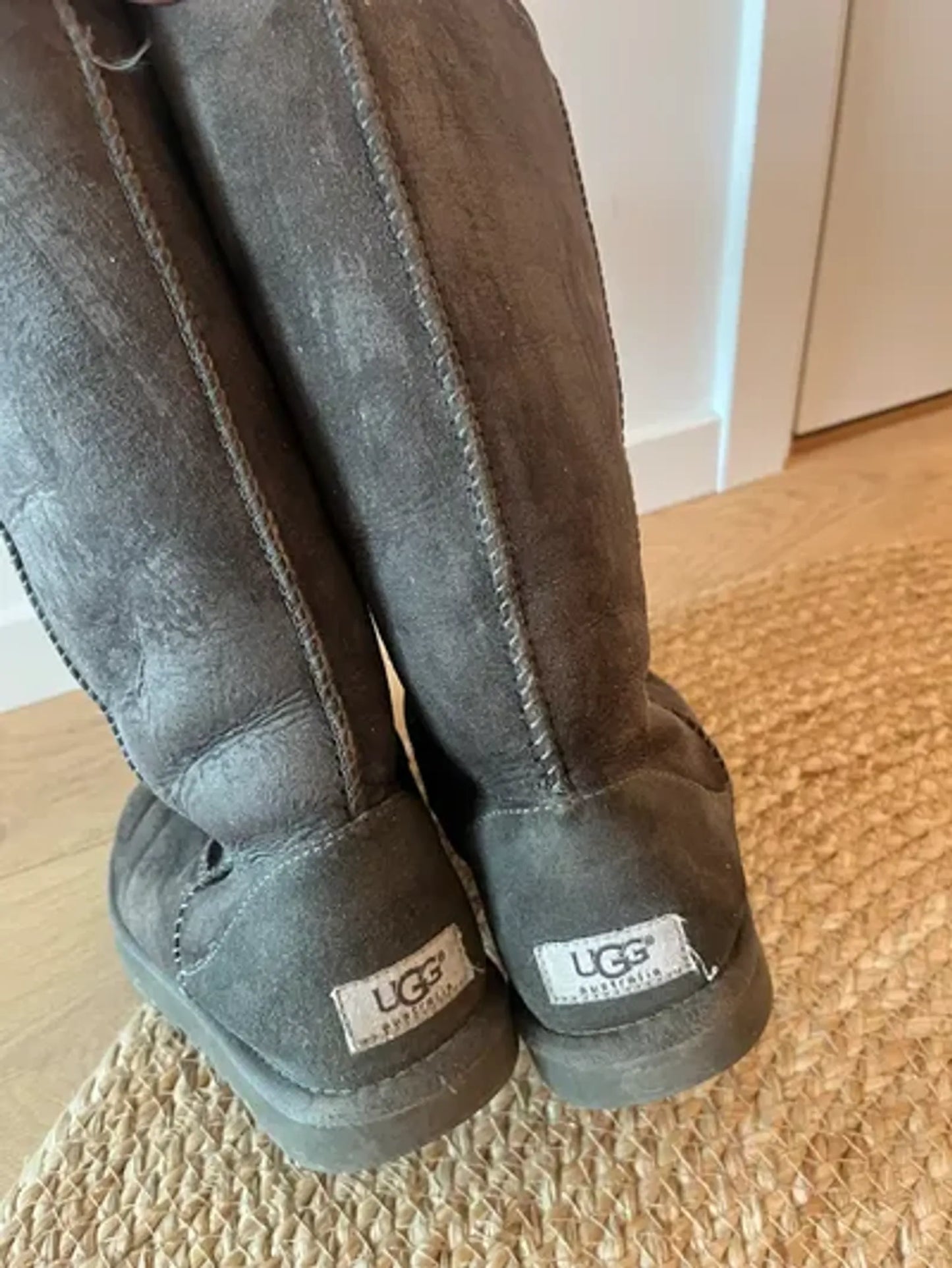UGG-skinnvinterskor