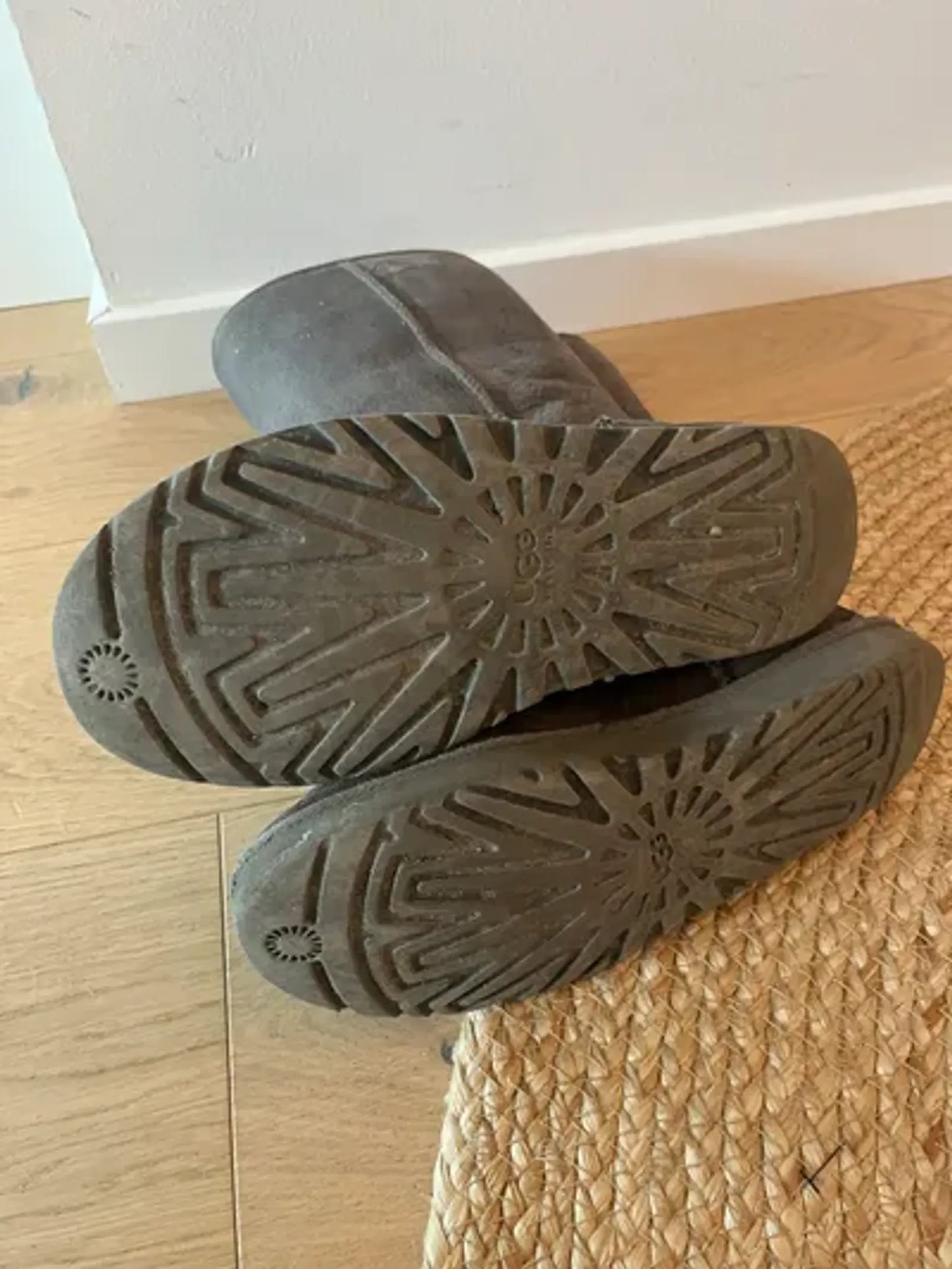 UGG-skinnvinterskor