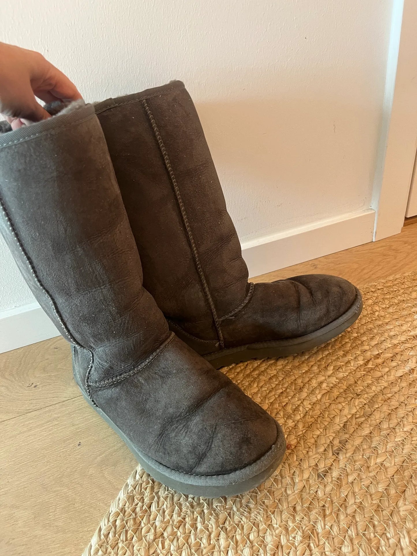 UGG-skinnvinterskor