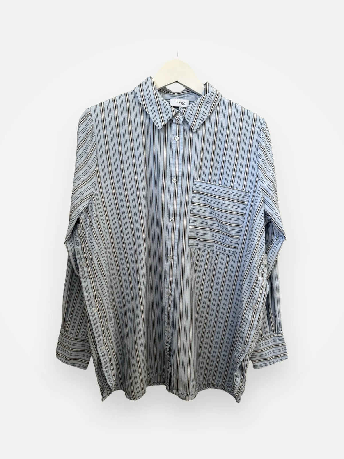 Levete Room Shirt