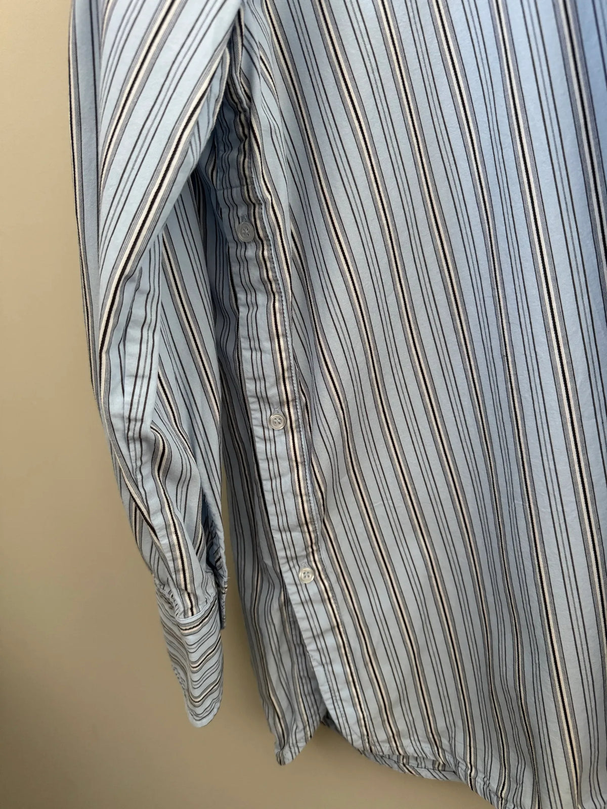 Levete Room Shirt