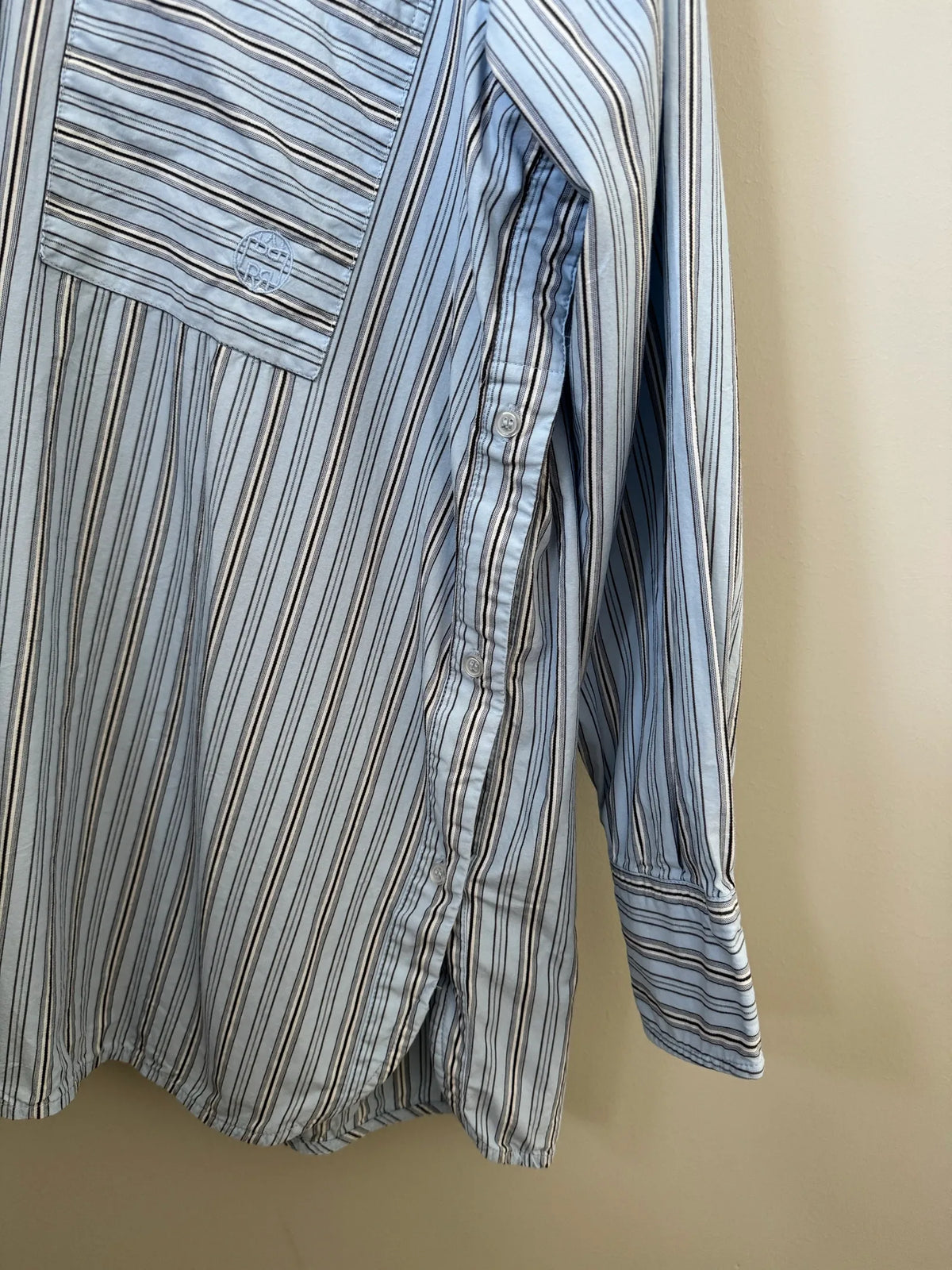Levete Room Shirt
