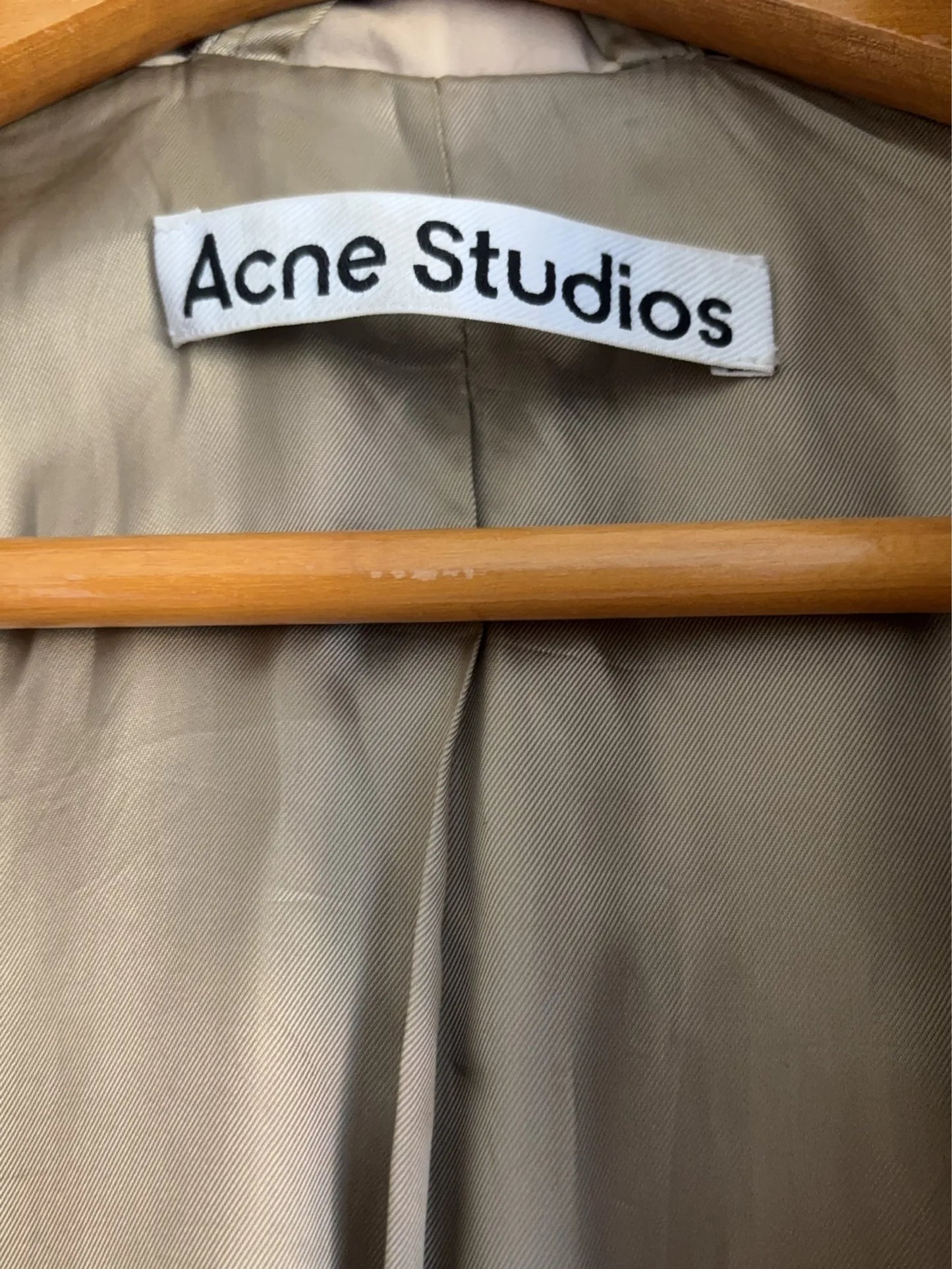 Acne Studios Trenchcoat