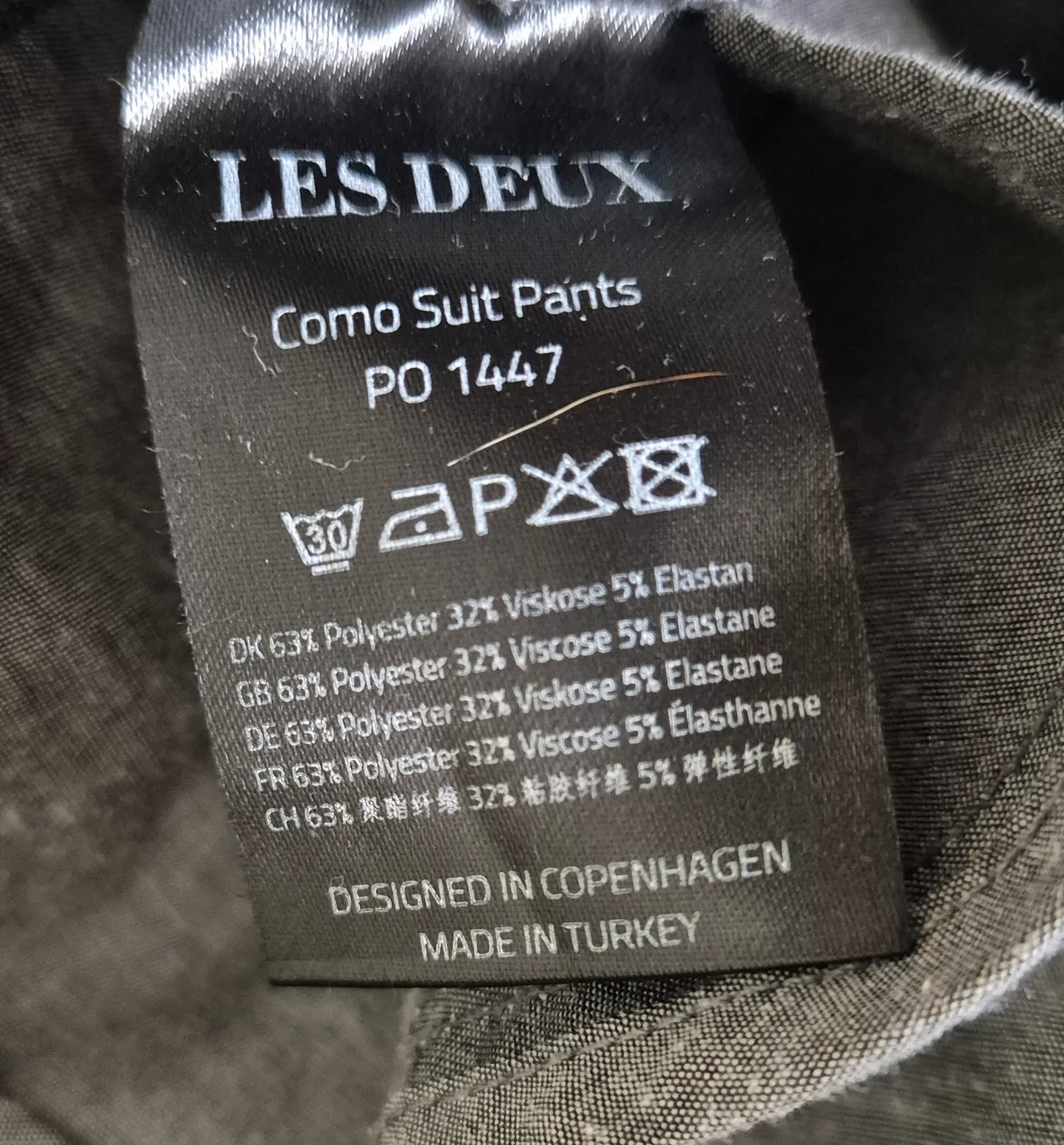Les Deux Como-kostymbyxor