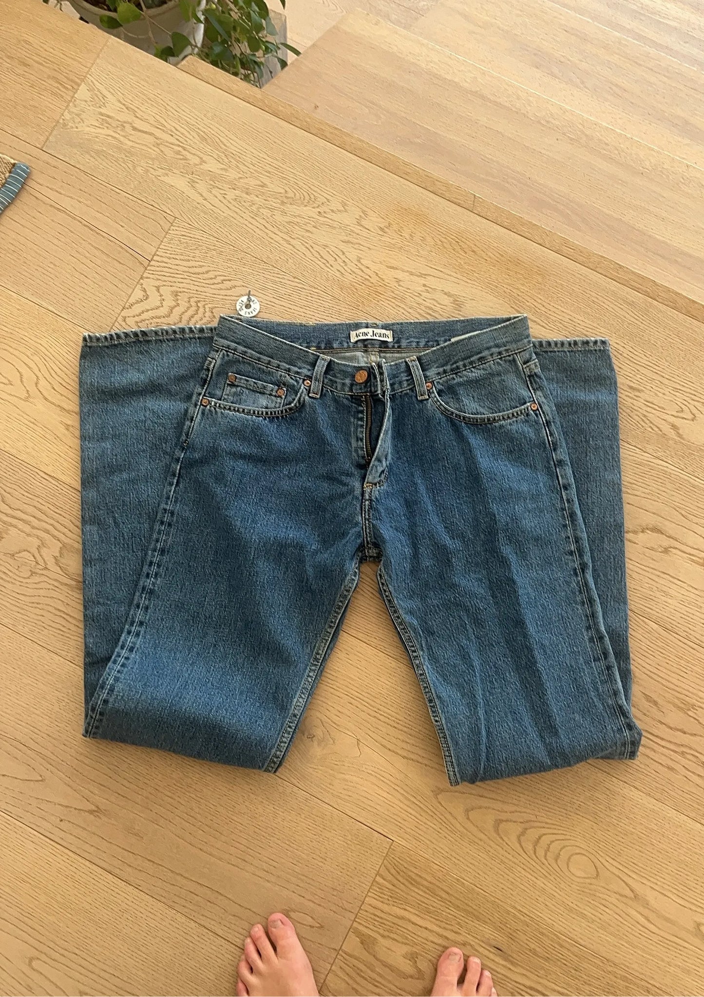 Acne Studios-jeans NWOT