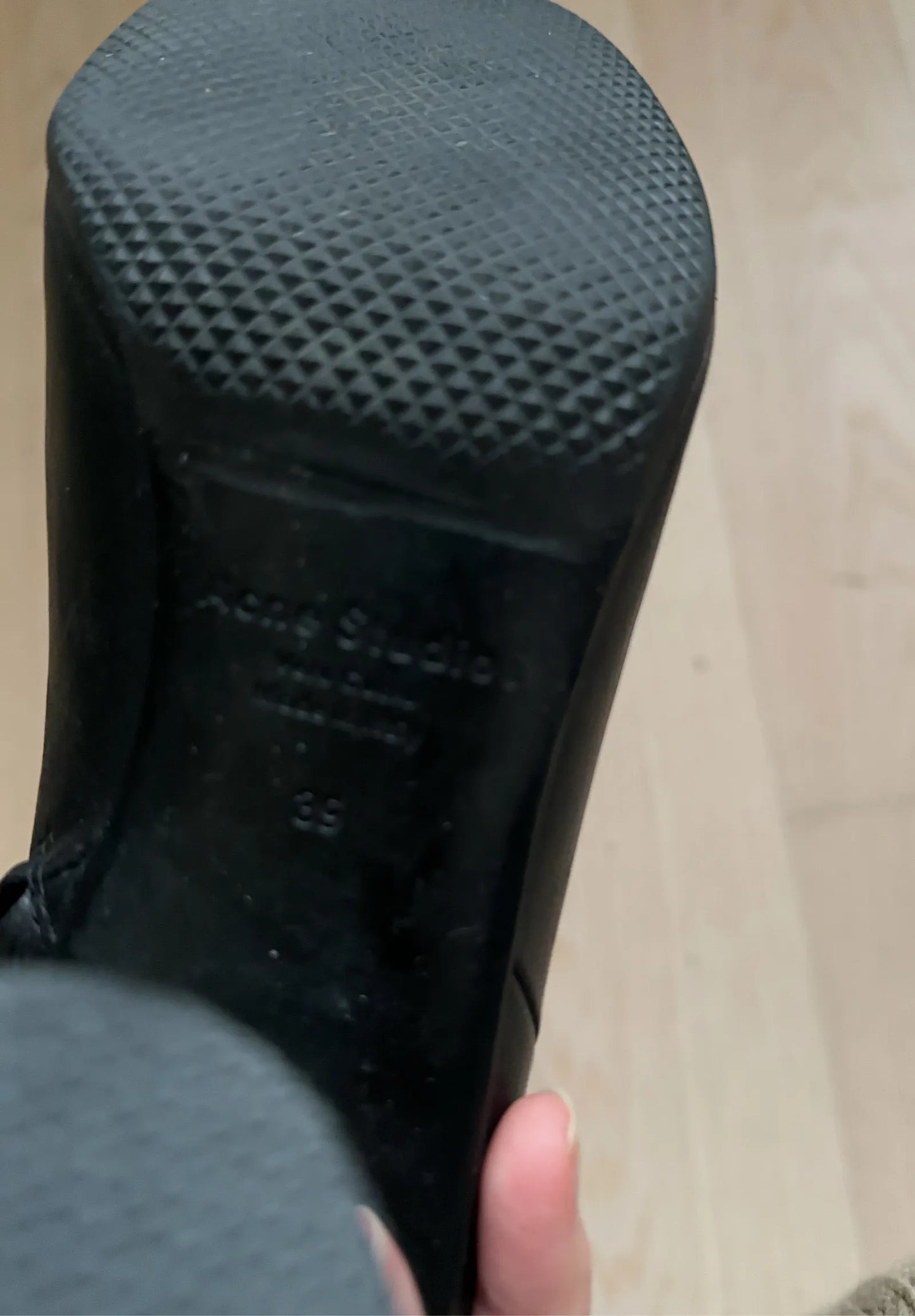 Acne Studios-skinnboots
