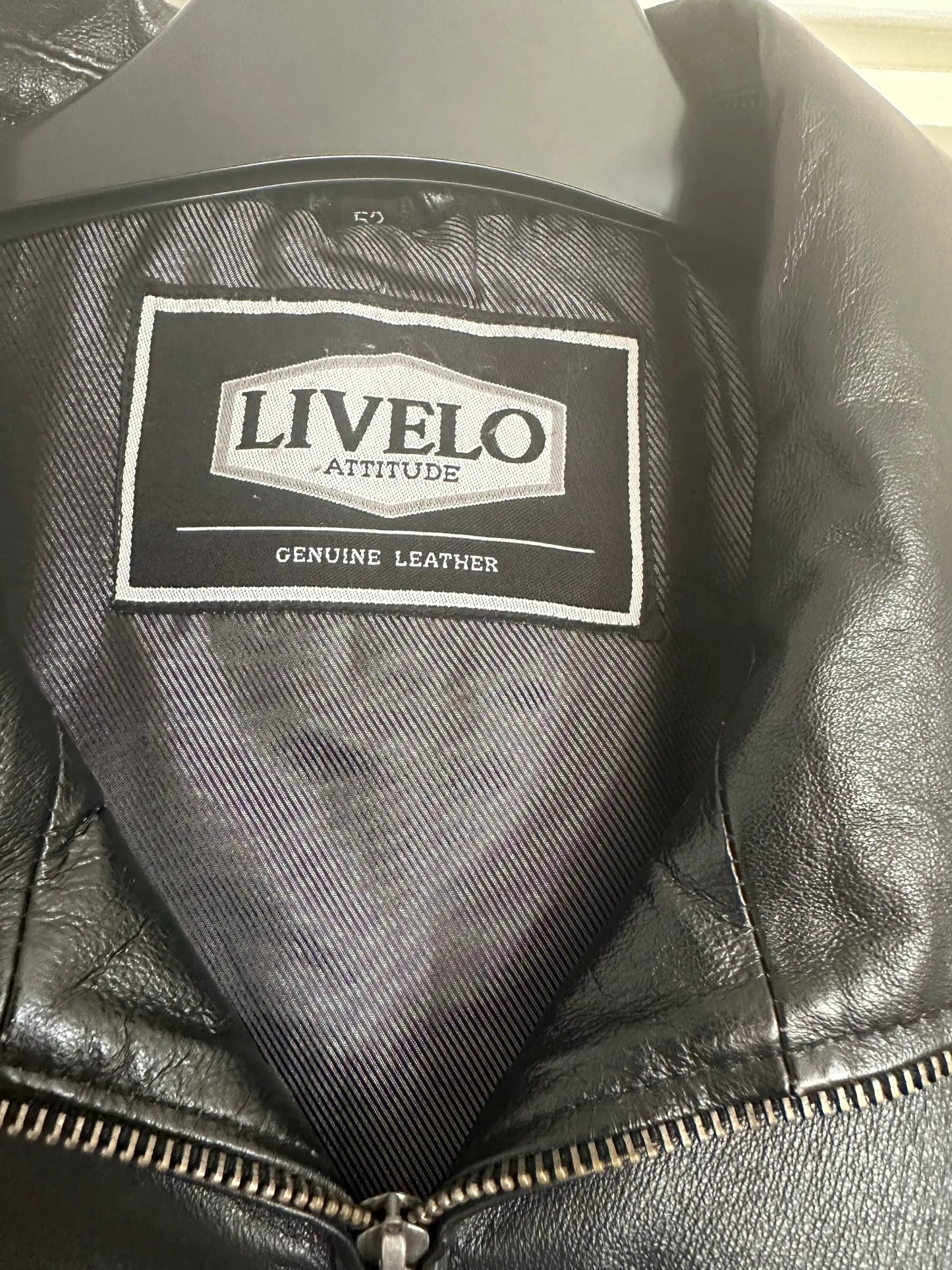 Livelo-skinnjacka