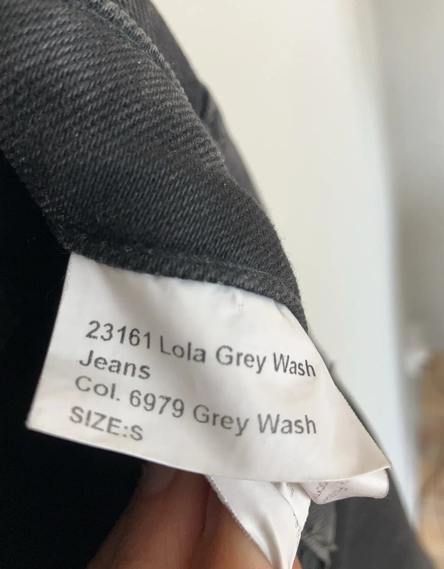 Filippa K 23161 Lola Grey Wash Jeans