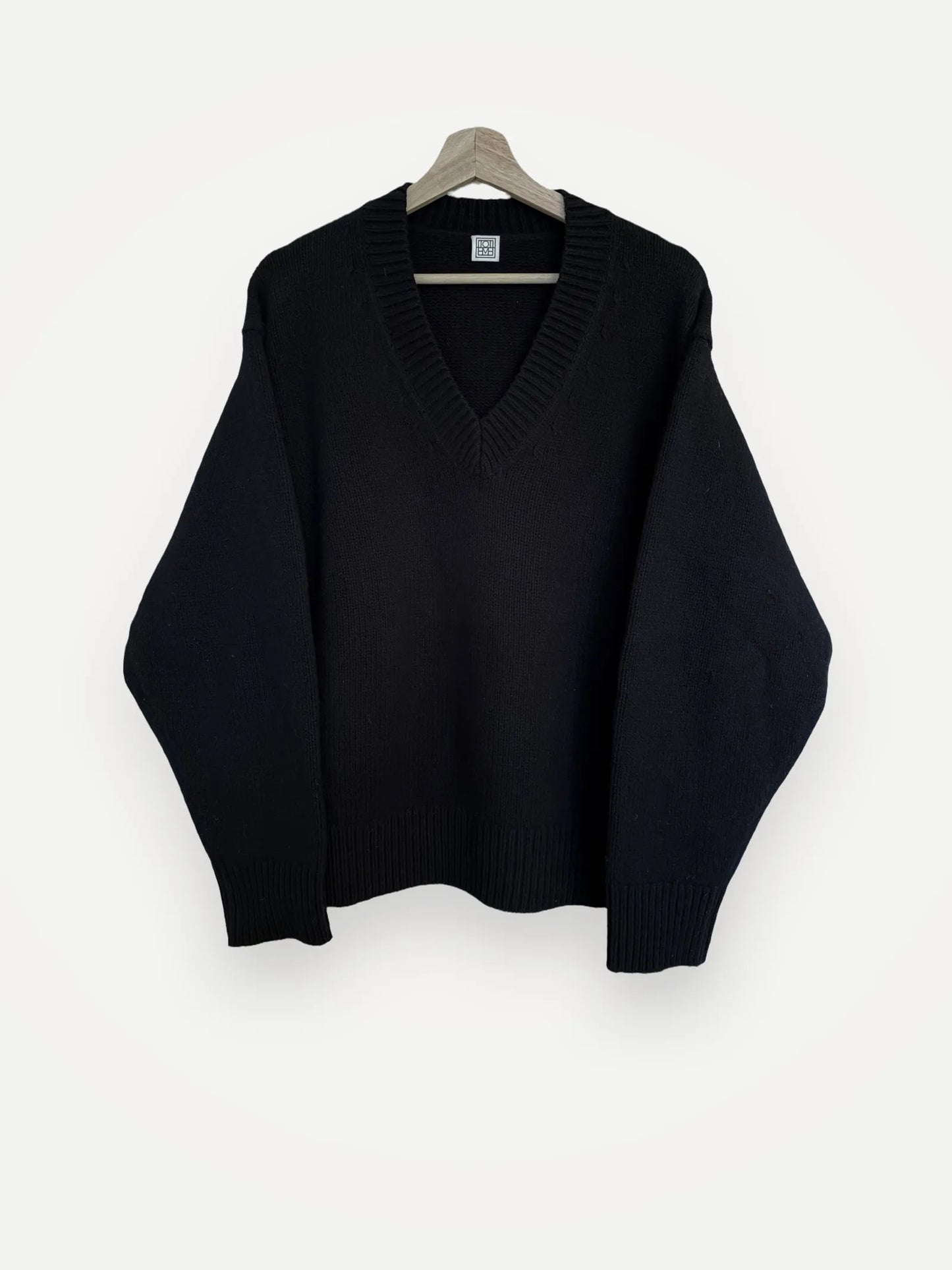 Toteme V- Wool Cashmere Knit Sweater