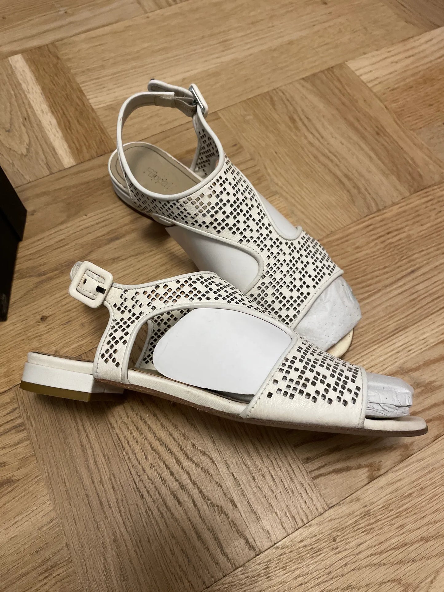 Filippa K Elsy-skinnsandaler