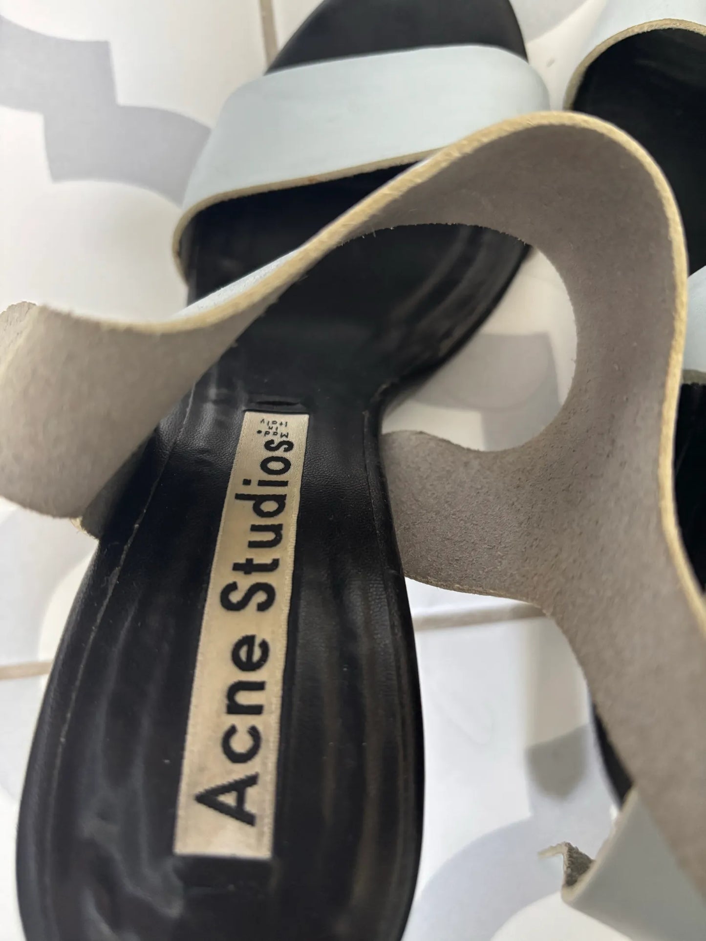 Acne Studios-skinnklackar