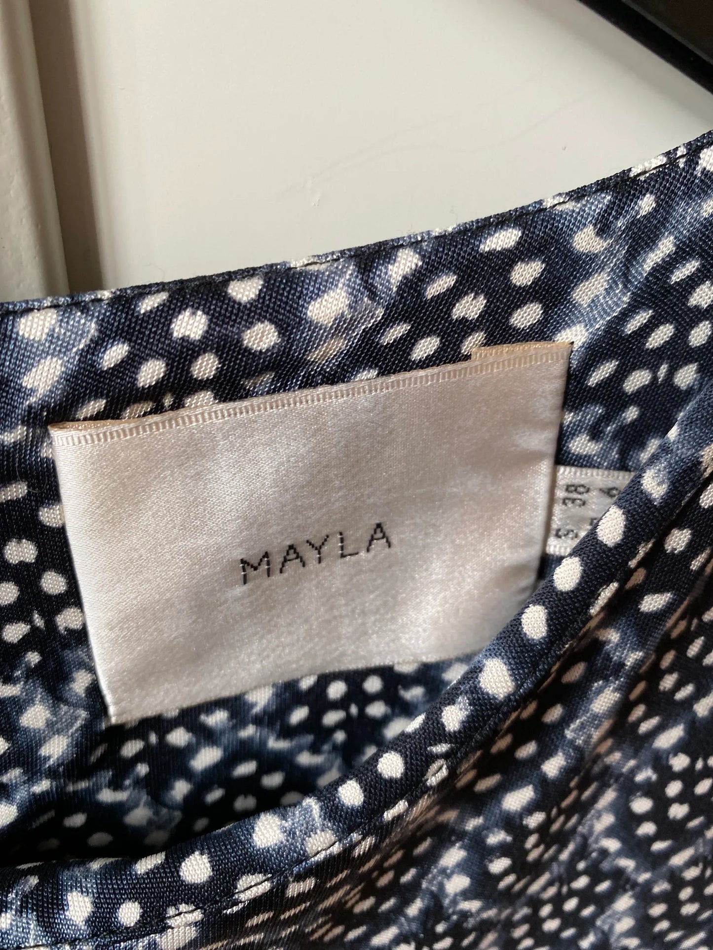 Mayla-sidenklänning