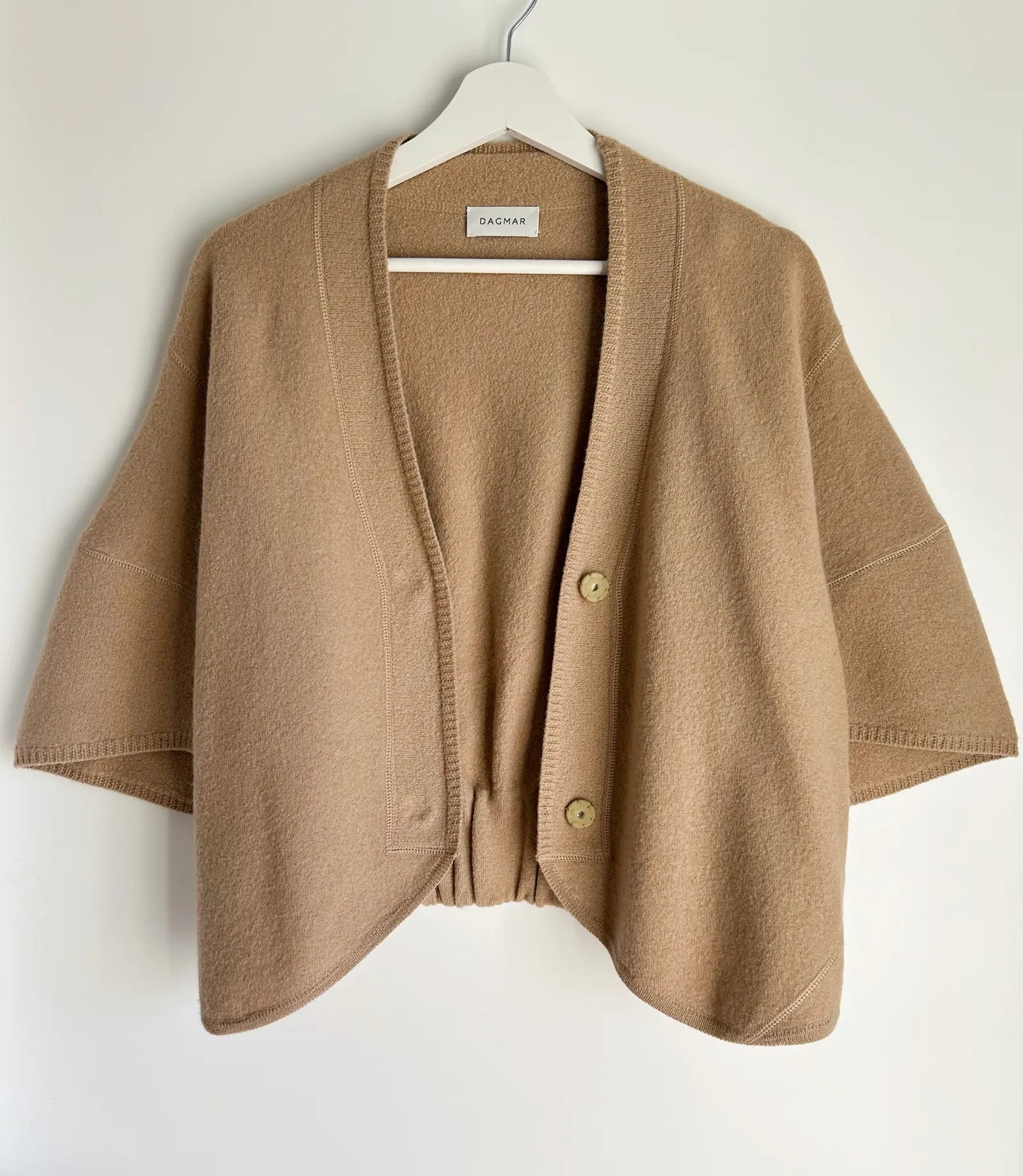 Dagmar Bea Short-ullkofta