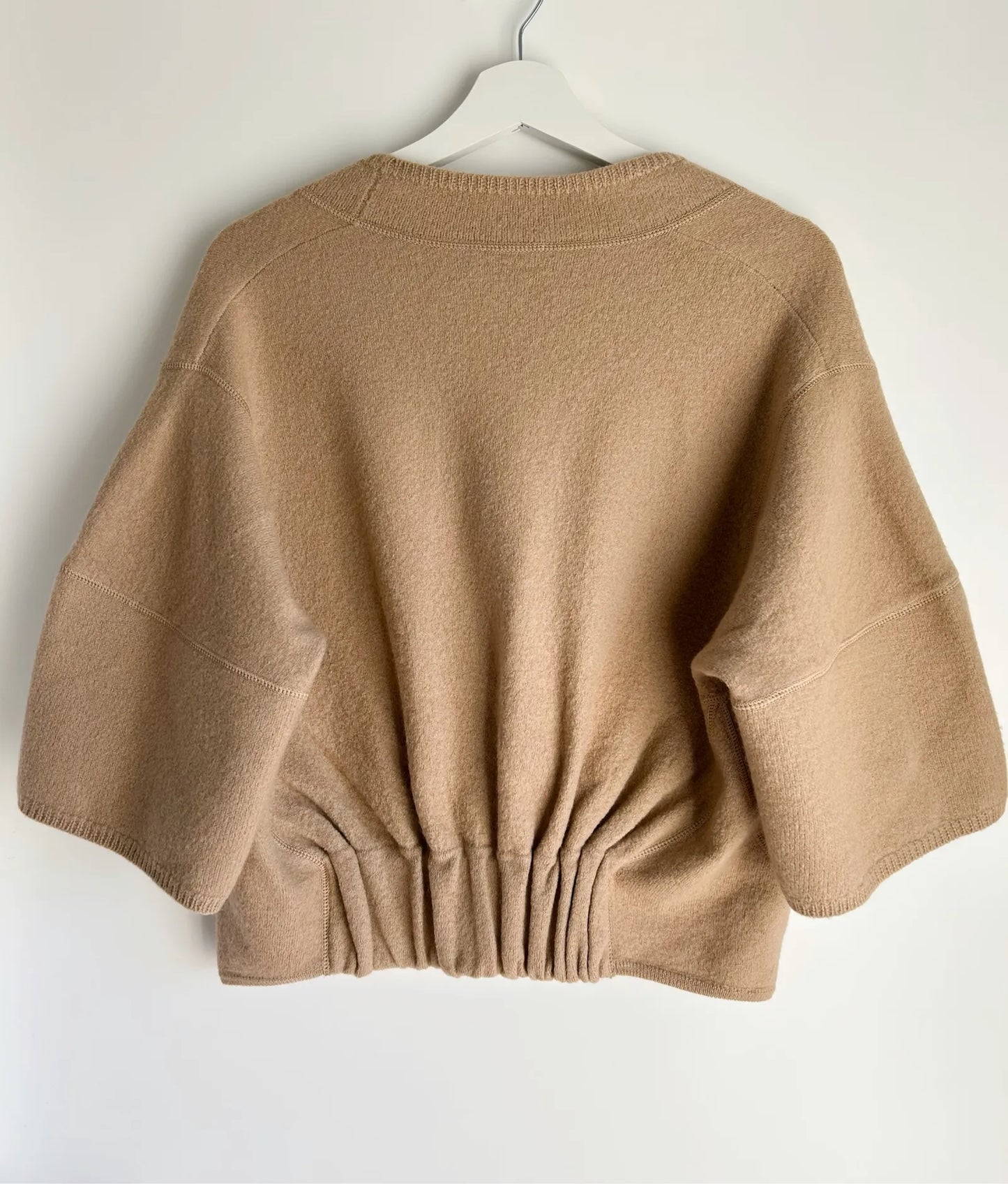 Dagmar Bea Short-ullkofta