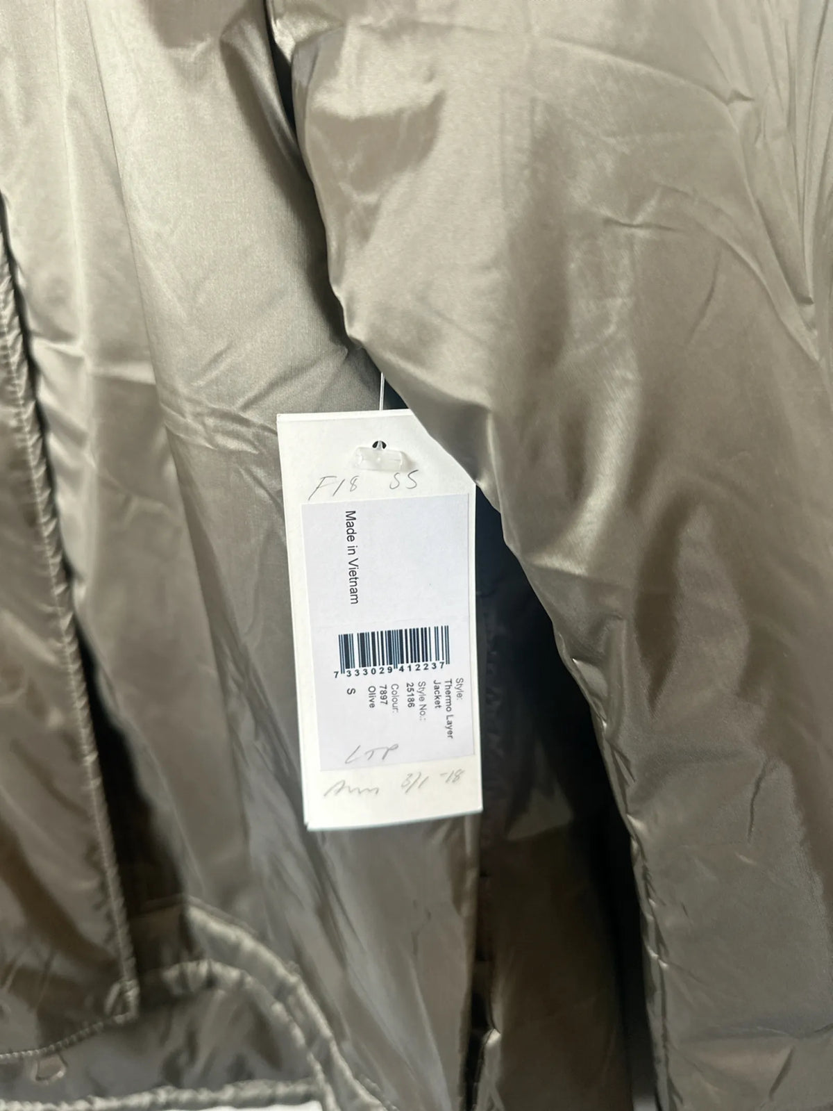 Filippa K Thermo Layer-fritidsjacka NWT