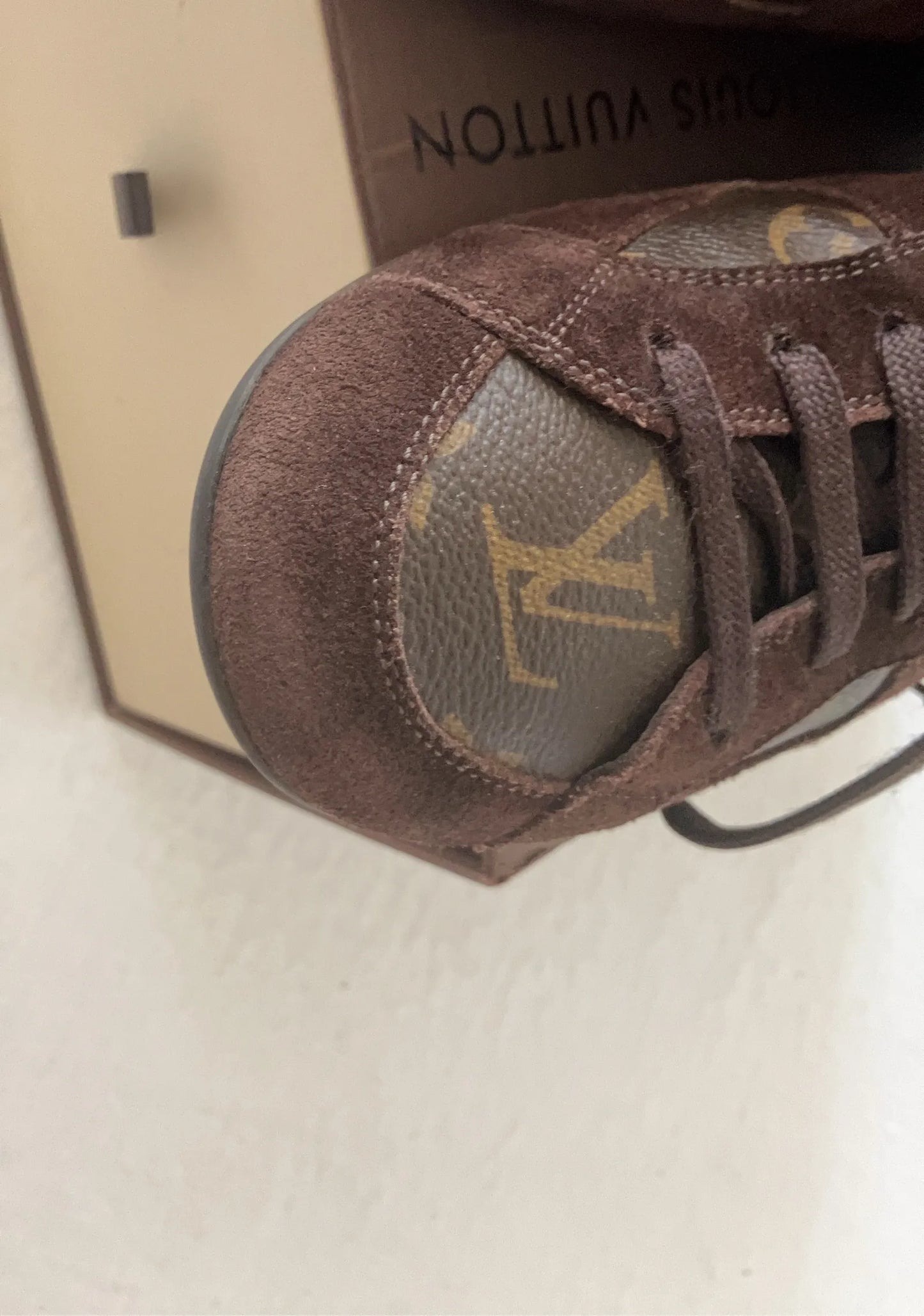 Louis Vuitton Globe Trotter Sneakers