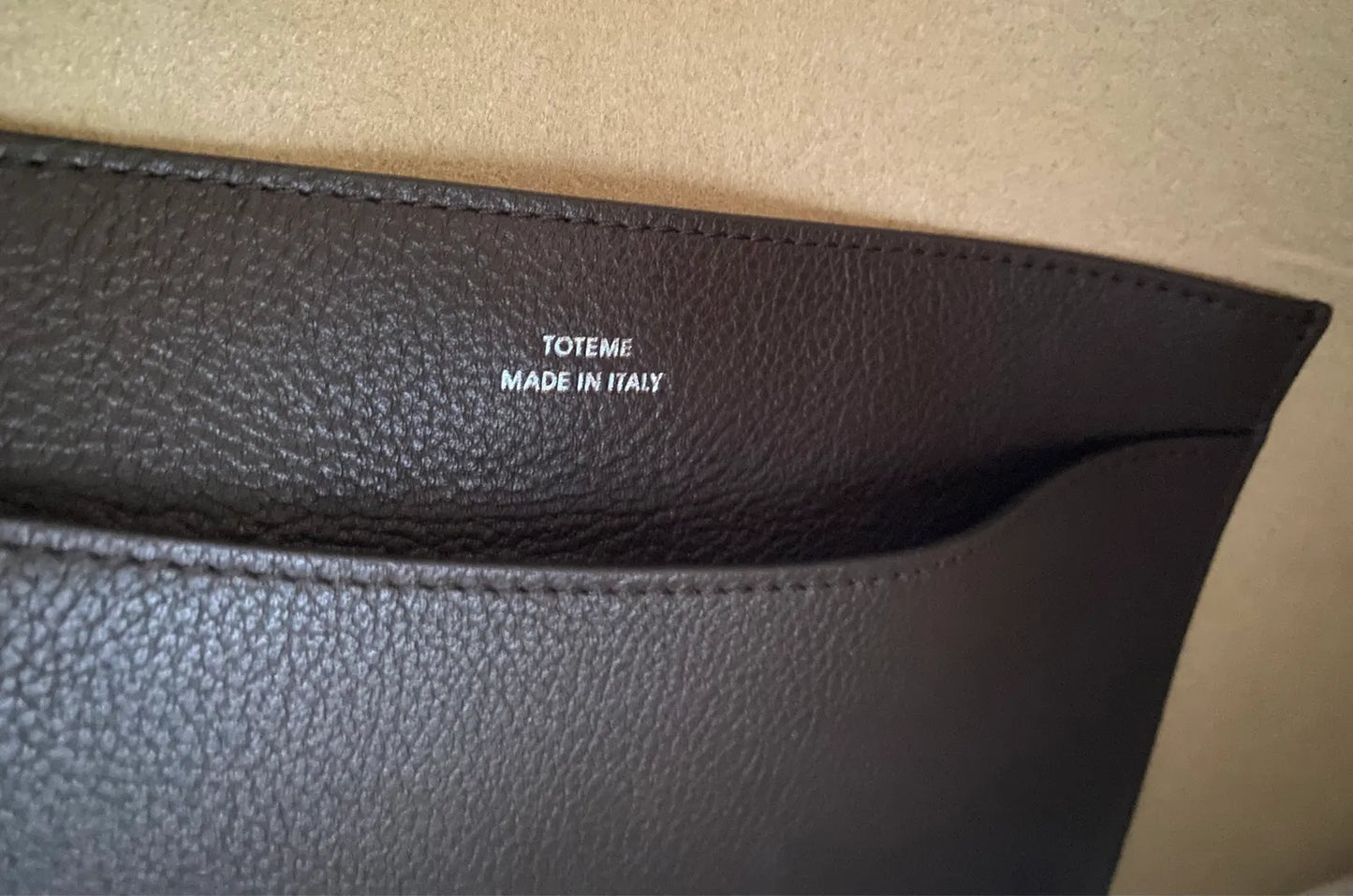 Toteme Bevel Leather Tote Shoulder bag