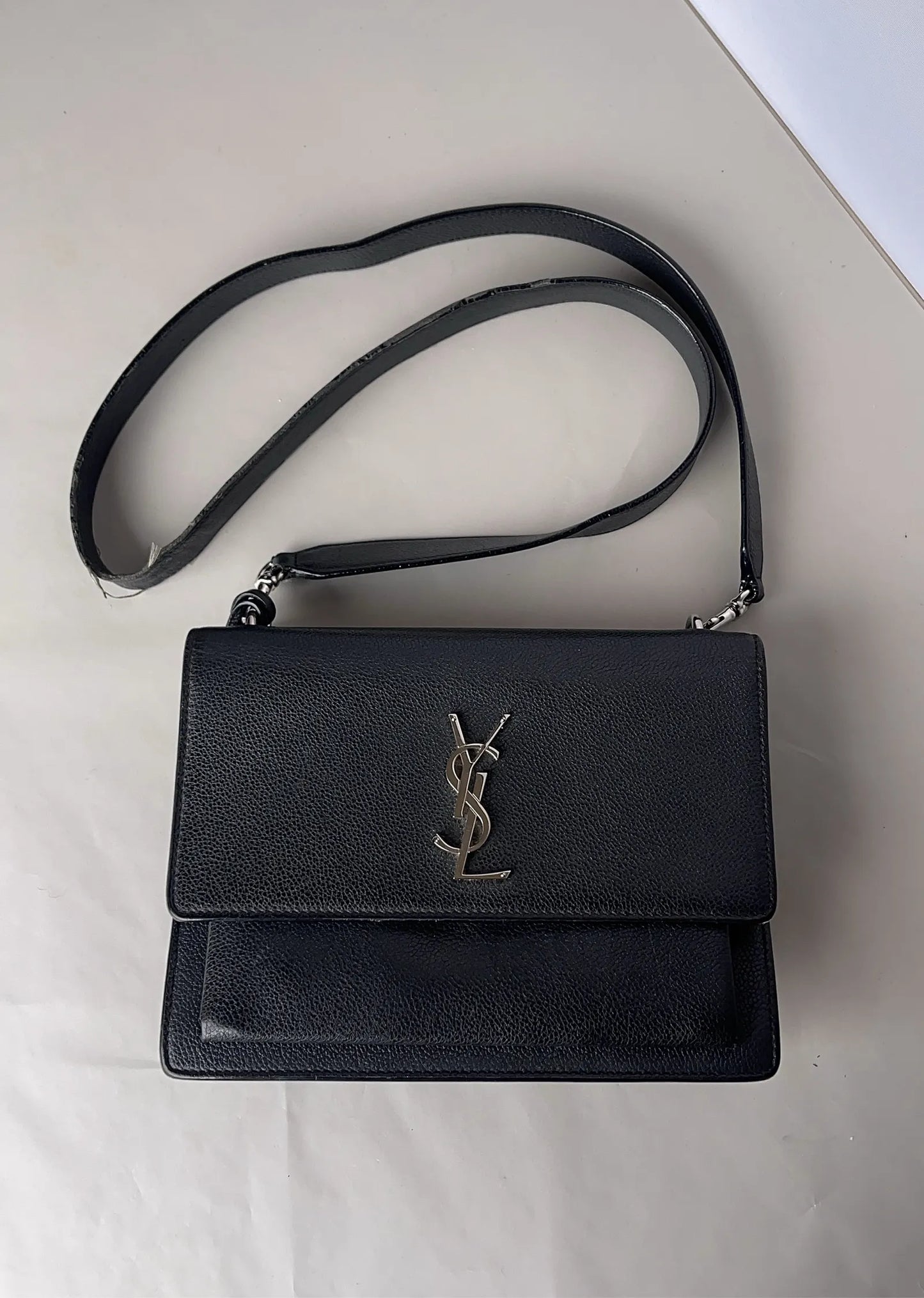 Yves Saint Laurent Shoulder bag