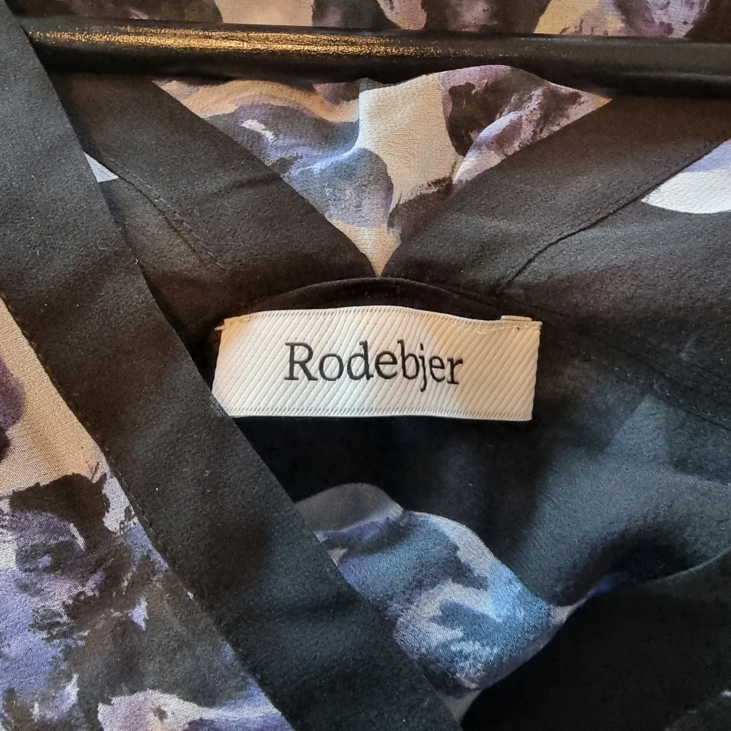 Rodebjer Agave Violet Ditsy Kaftan