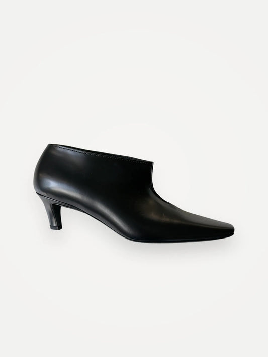 Toteme-skinnboots NWOT