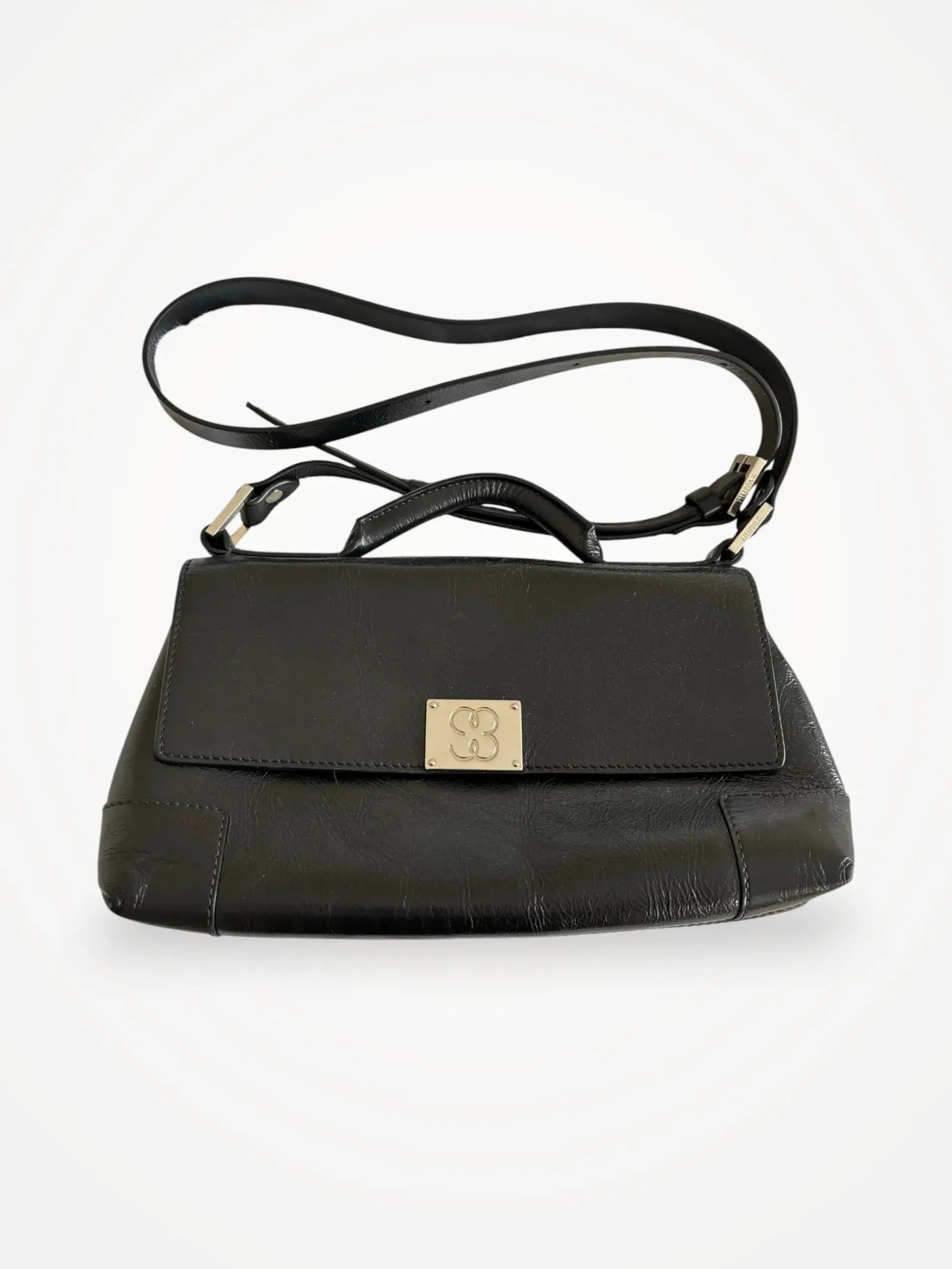 Filippa K 93 Monogram-skinnaxelremsväska