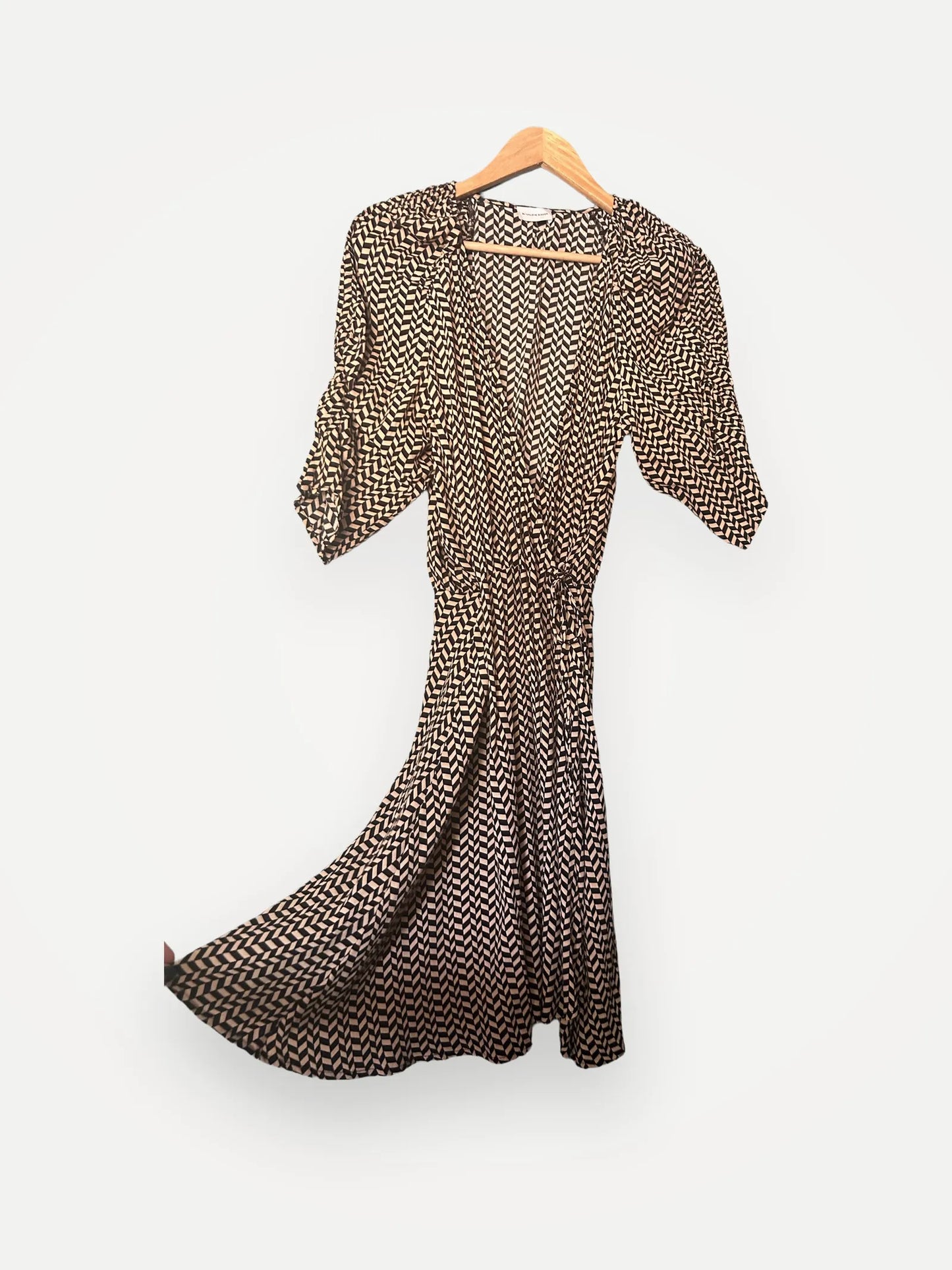 By Malene Birger Rosanne-klänning
