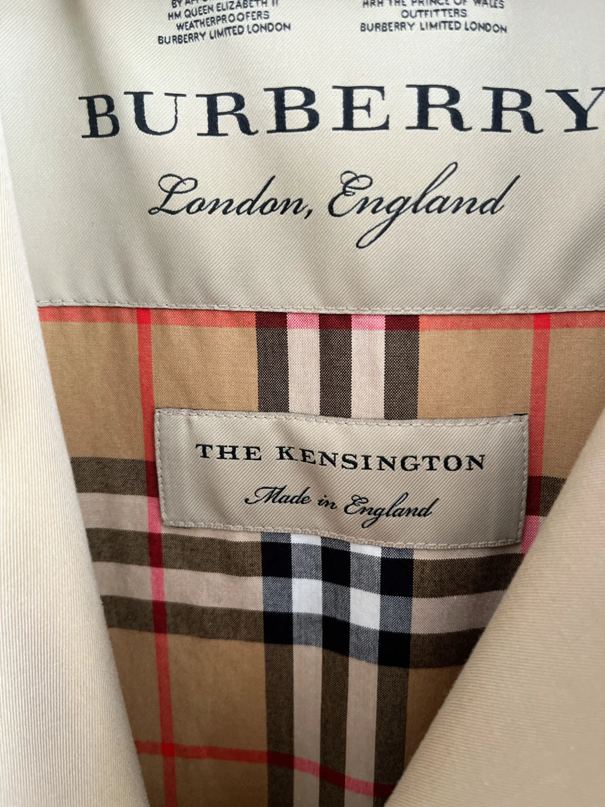 Burberry Trenchcoat