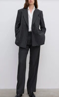 Dagmar Suit