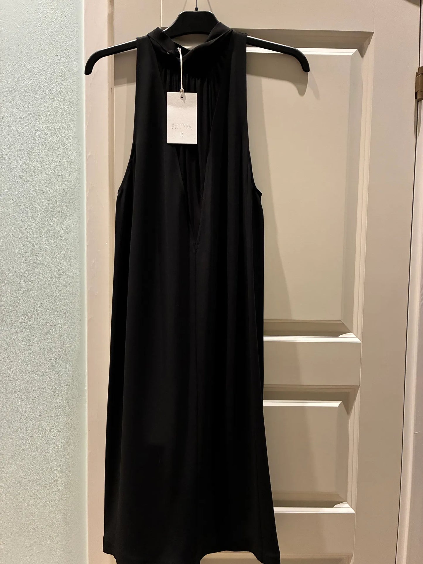 Filippa K Contrast V-klänning NWT
