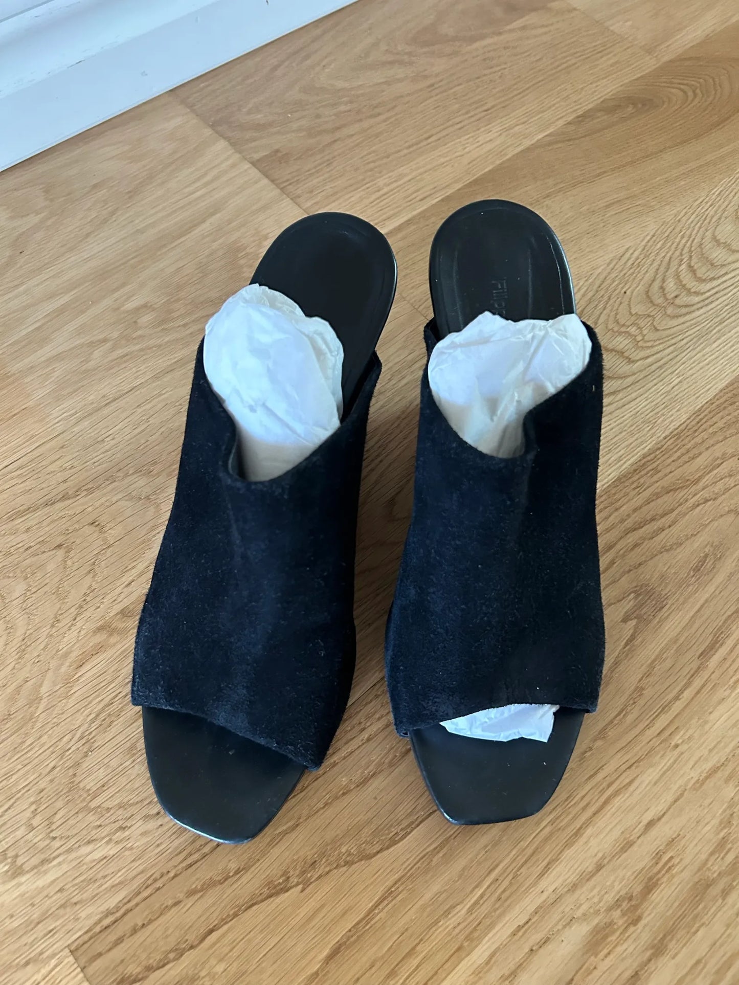 Filippa K Heels