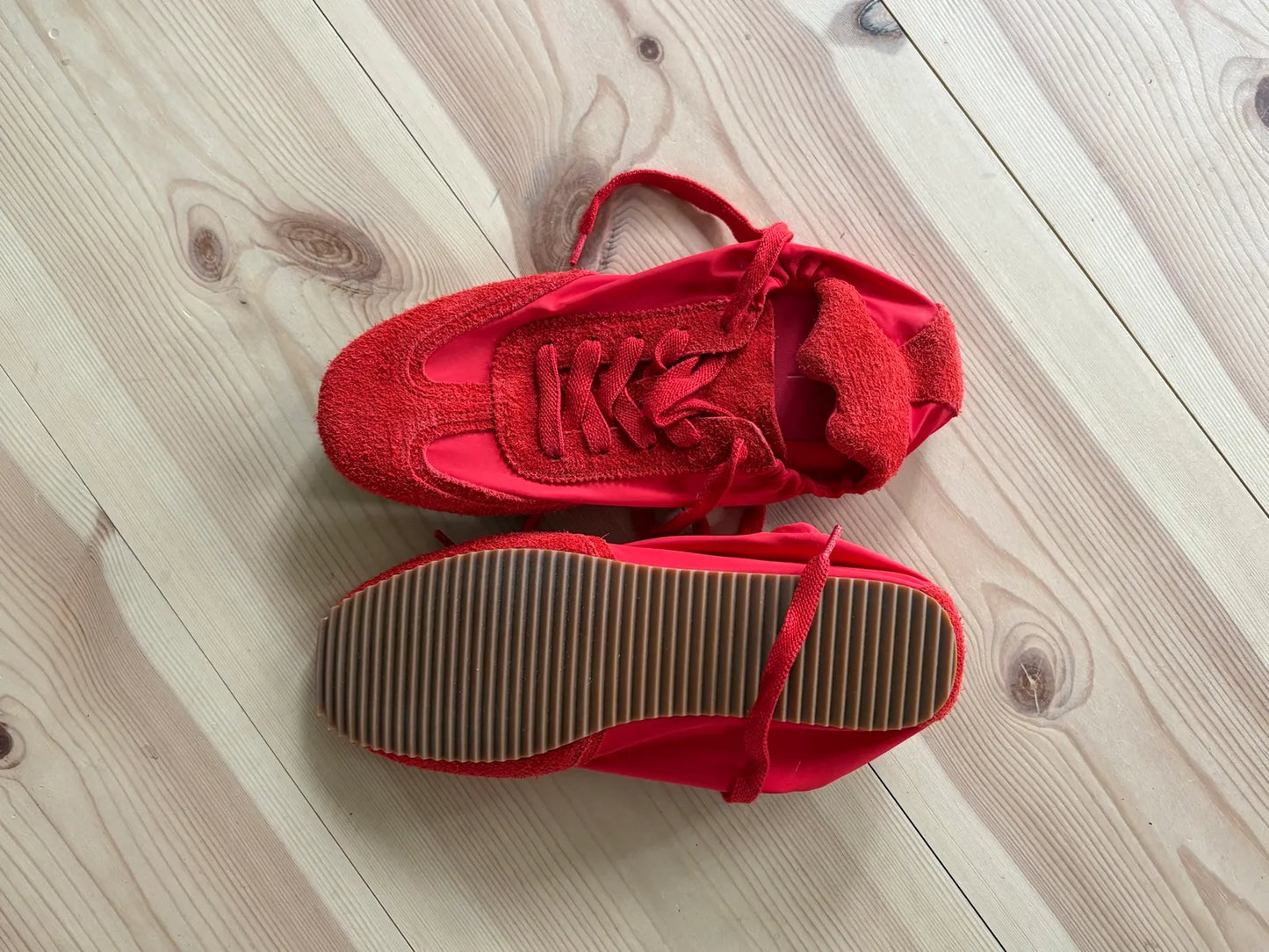 Arket-sneakers NWOT