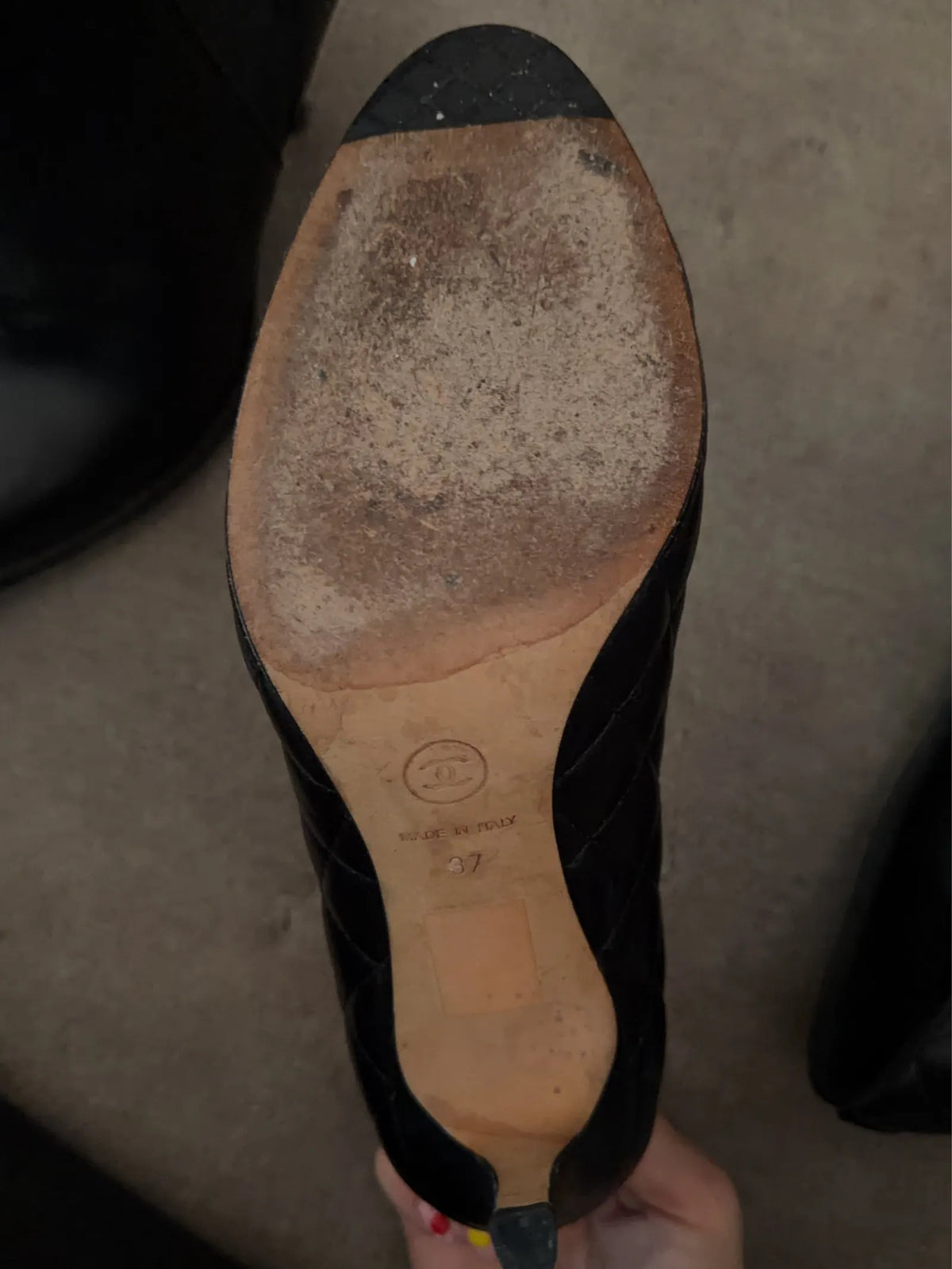Chanel Quilted Cap Toe-klackar