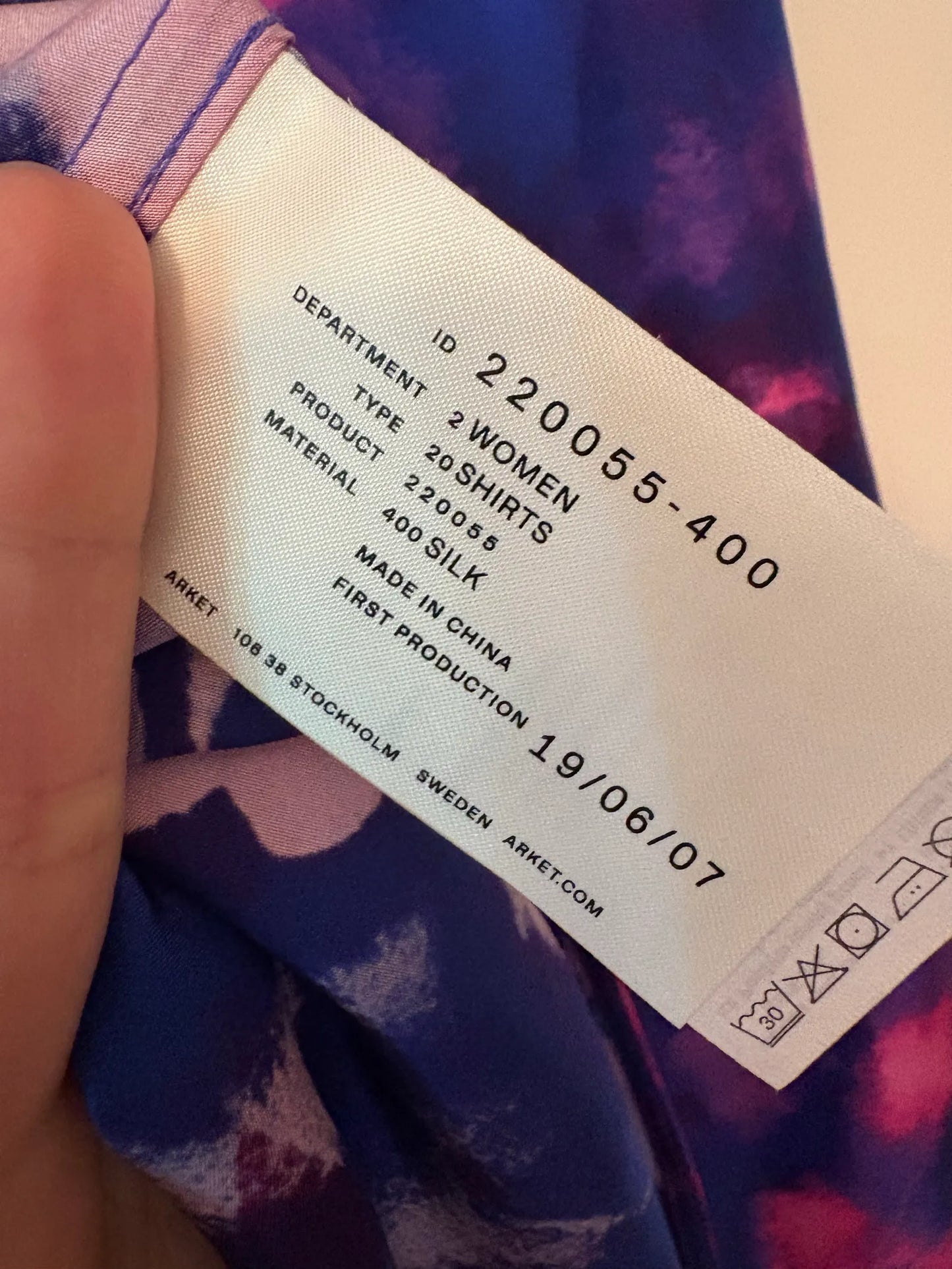Arket-sidenskjorta NWOT