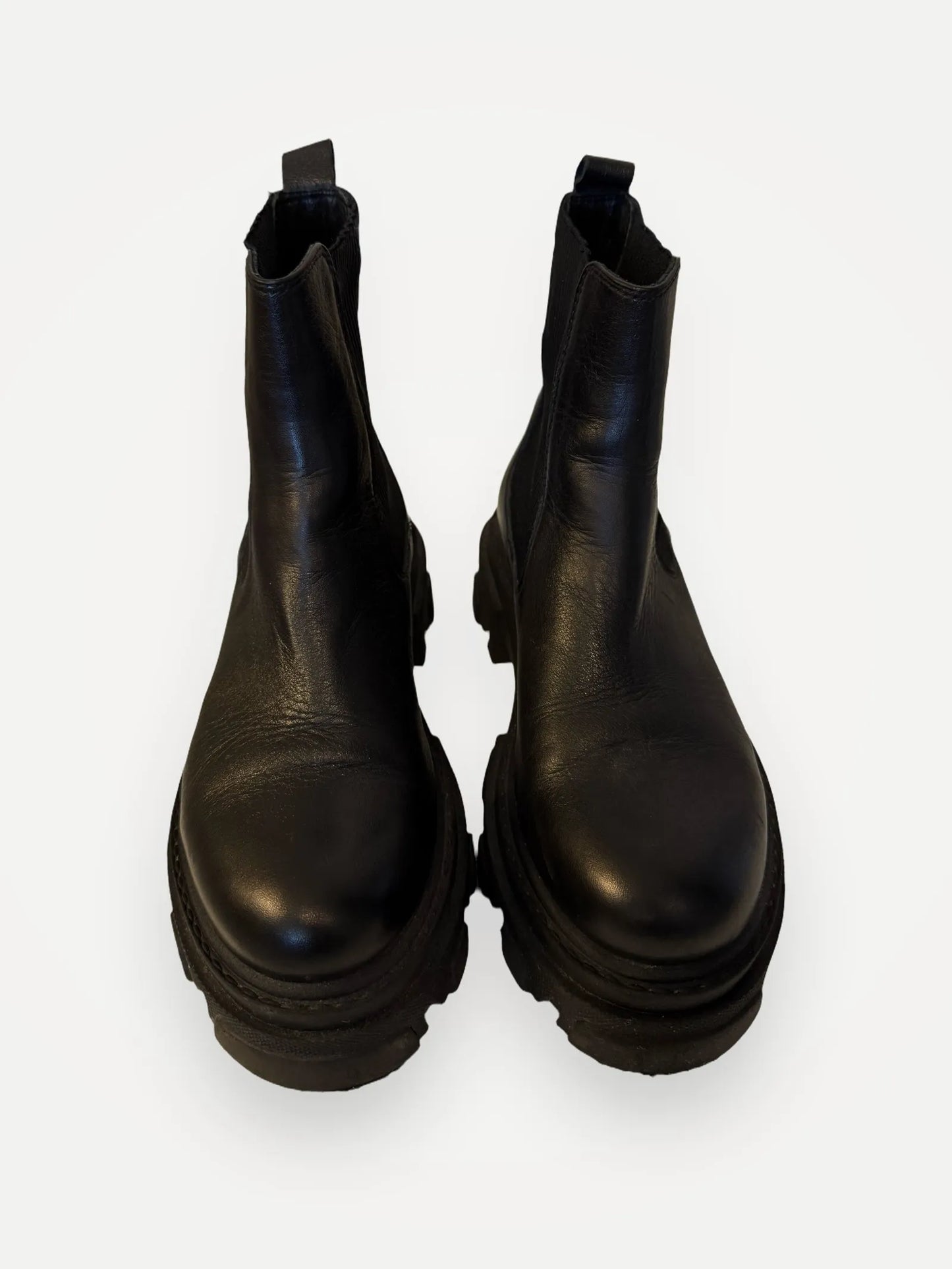 K.Cobler-skinnboots