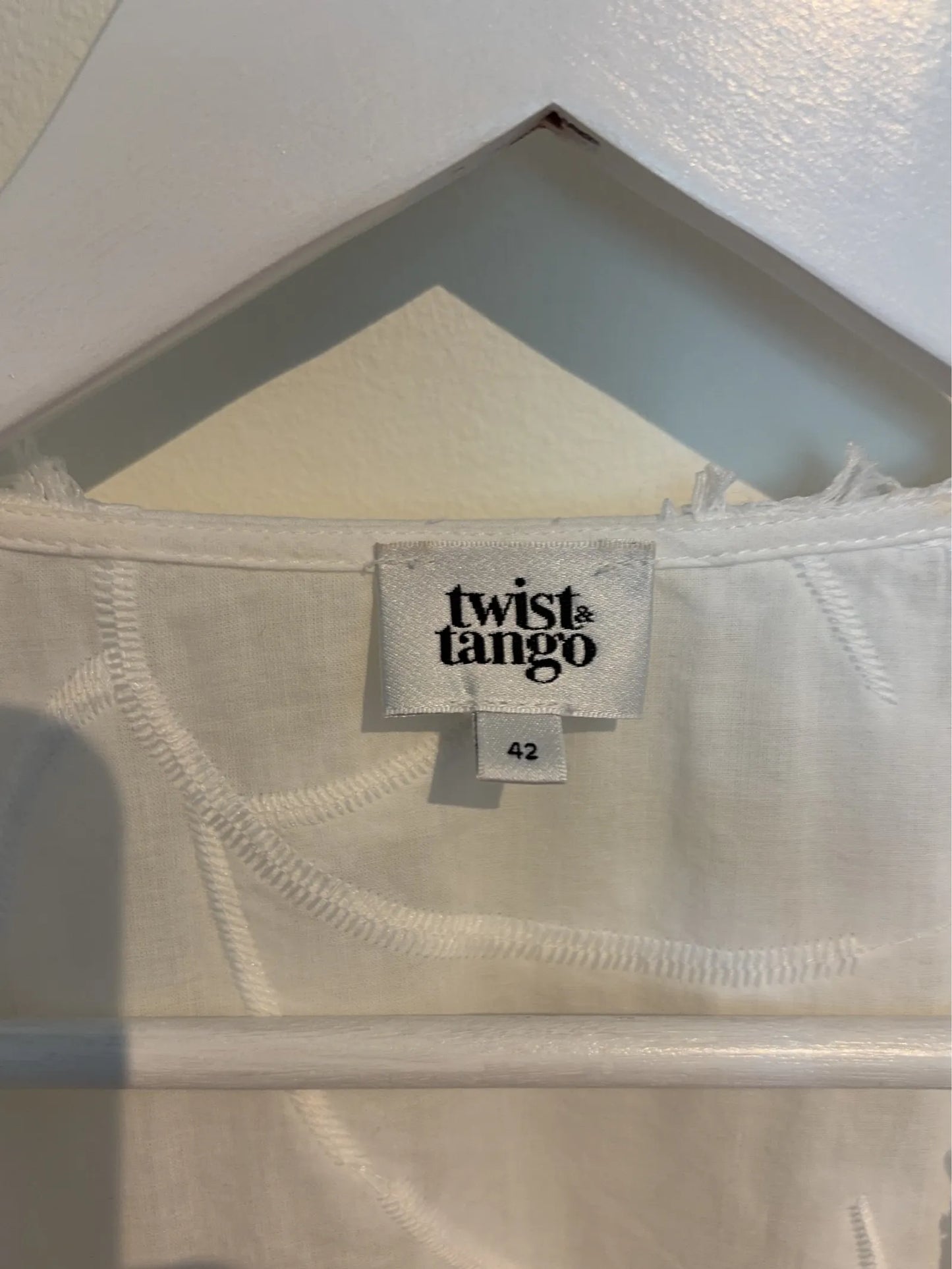 Twist & Tango Ari-blus