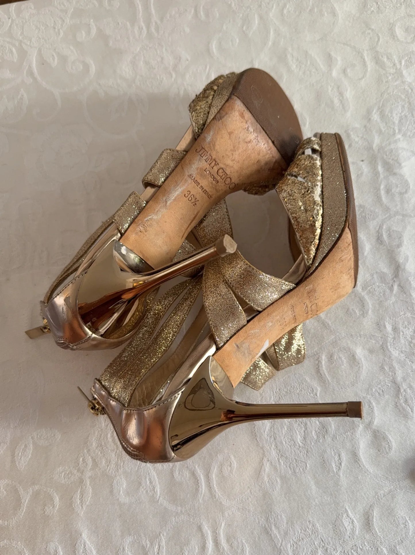 Jimmy Choo-skinnklackar