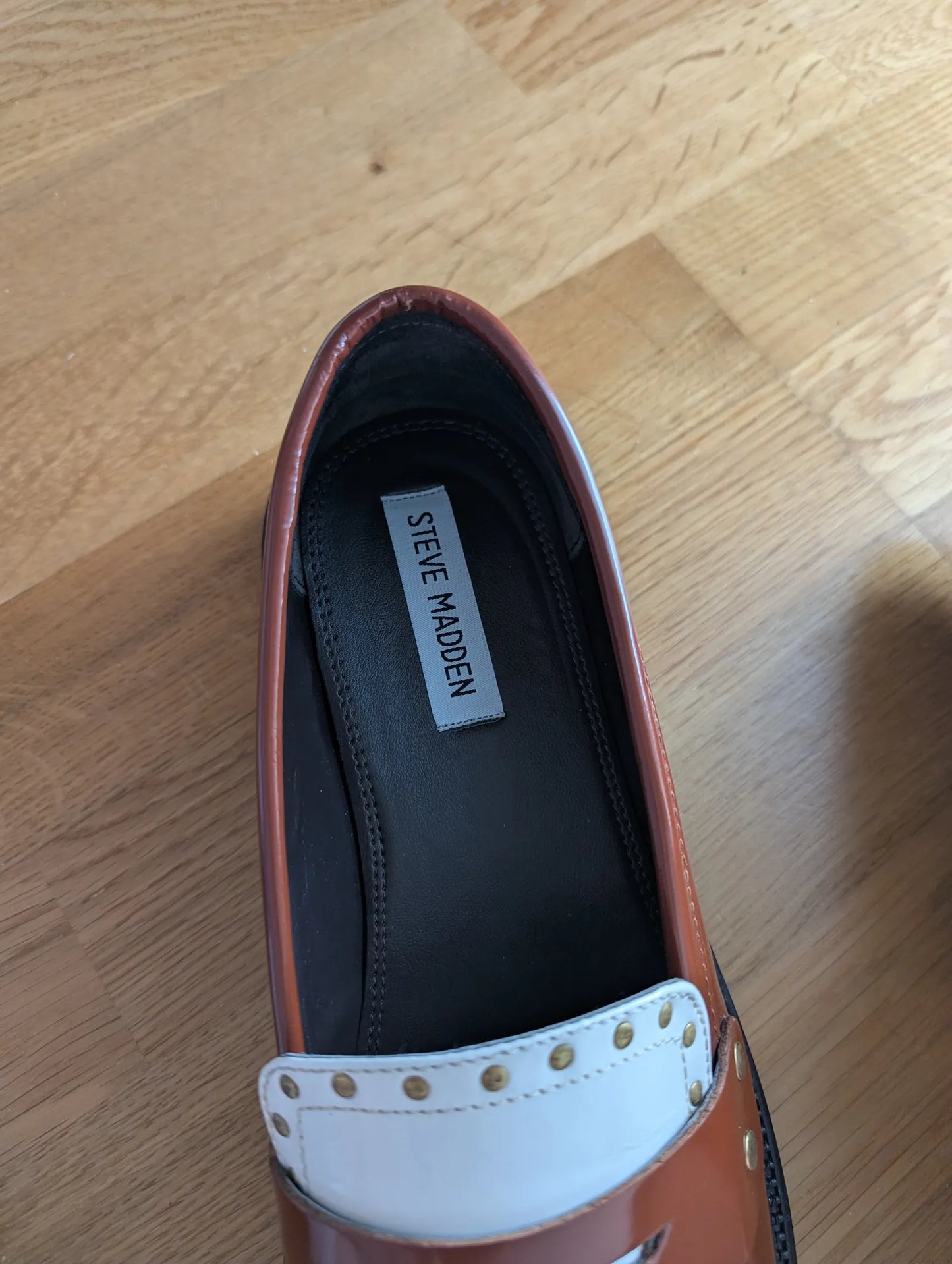 Steve Madden-loafers NWOT