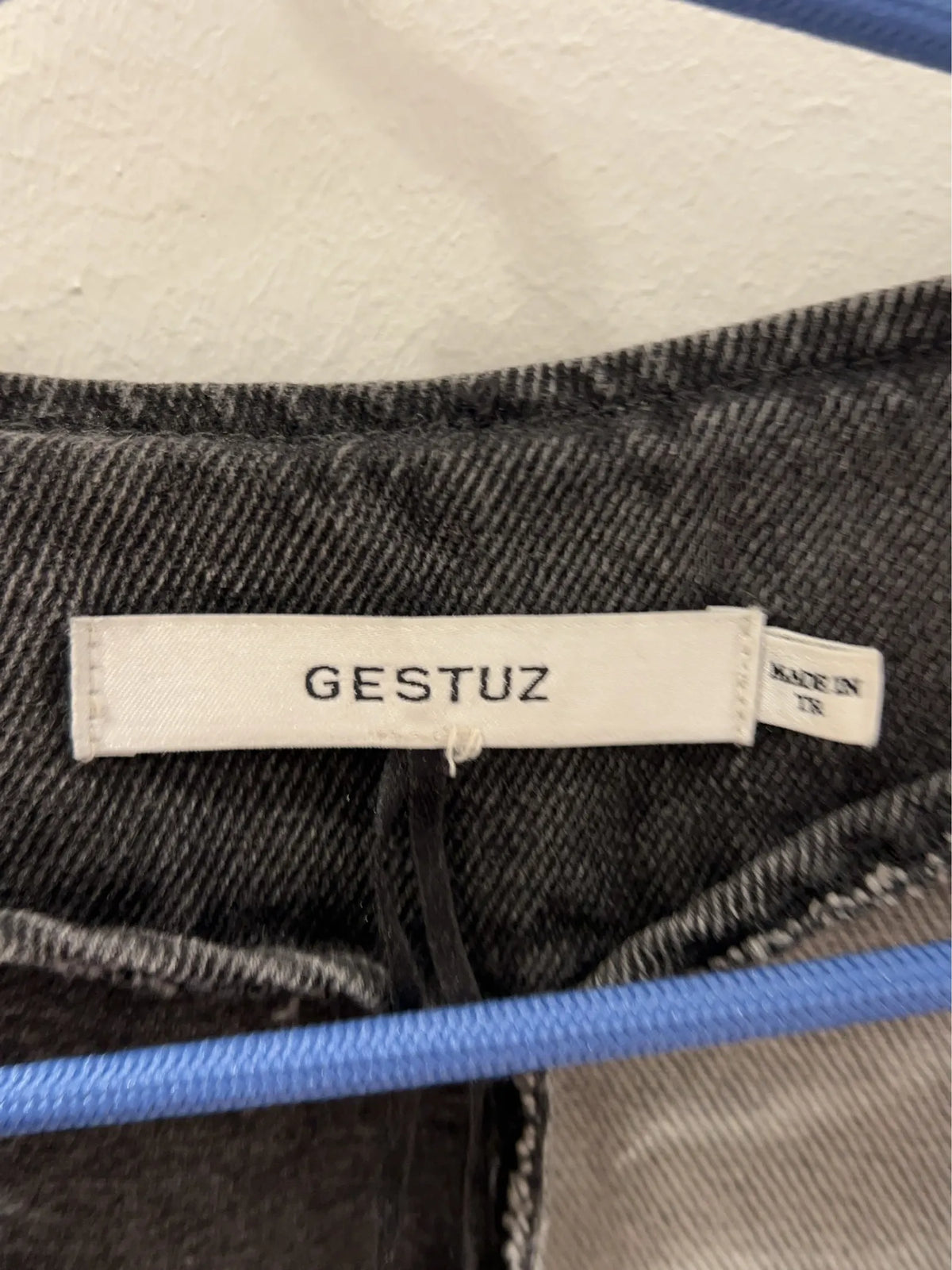 Gestuz-klänning