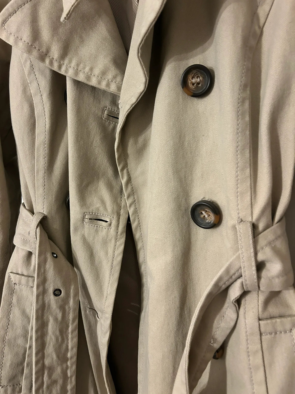 Zara-trenchcoat