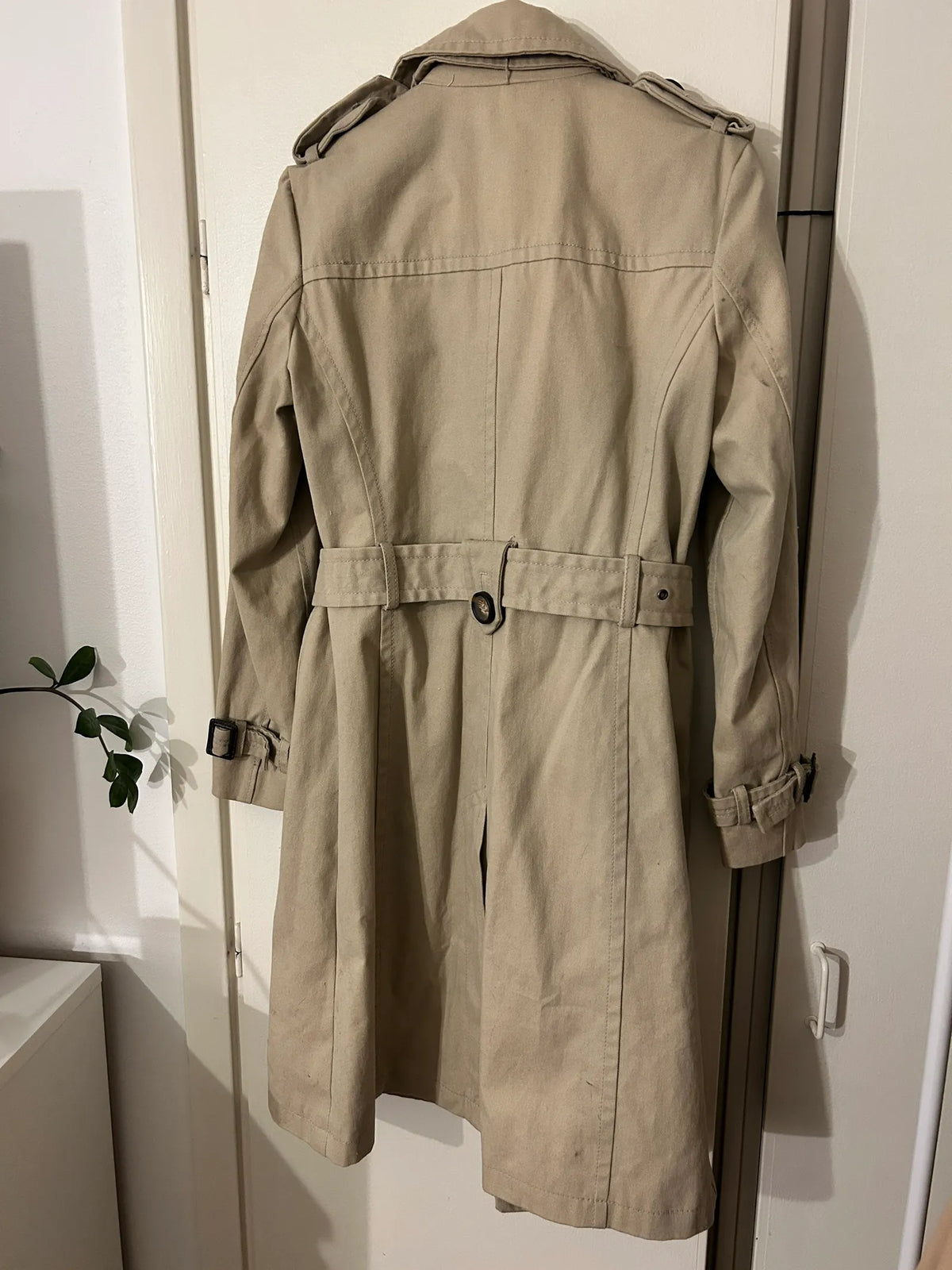 Zara-trenchcoat