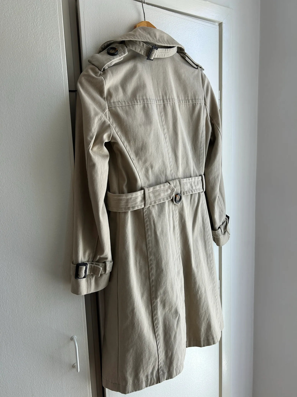 Zara-trenchcoat