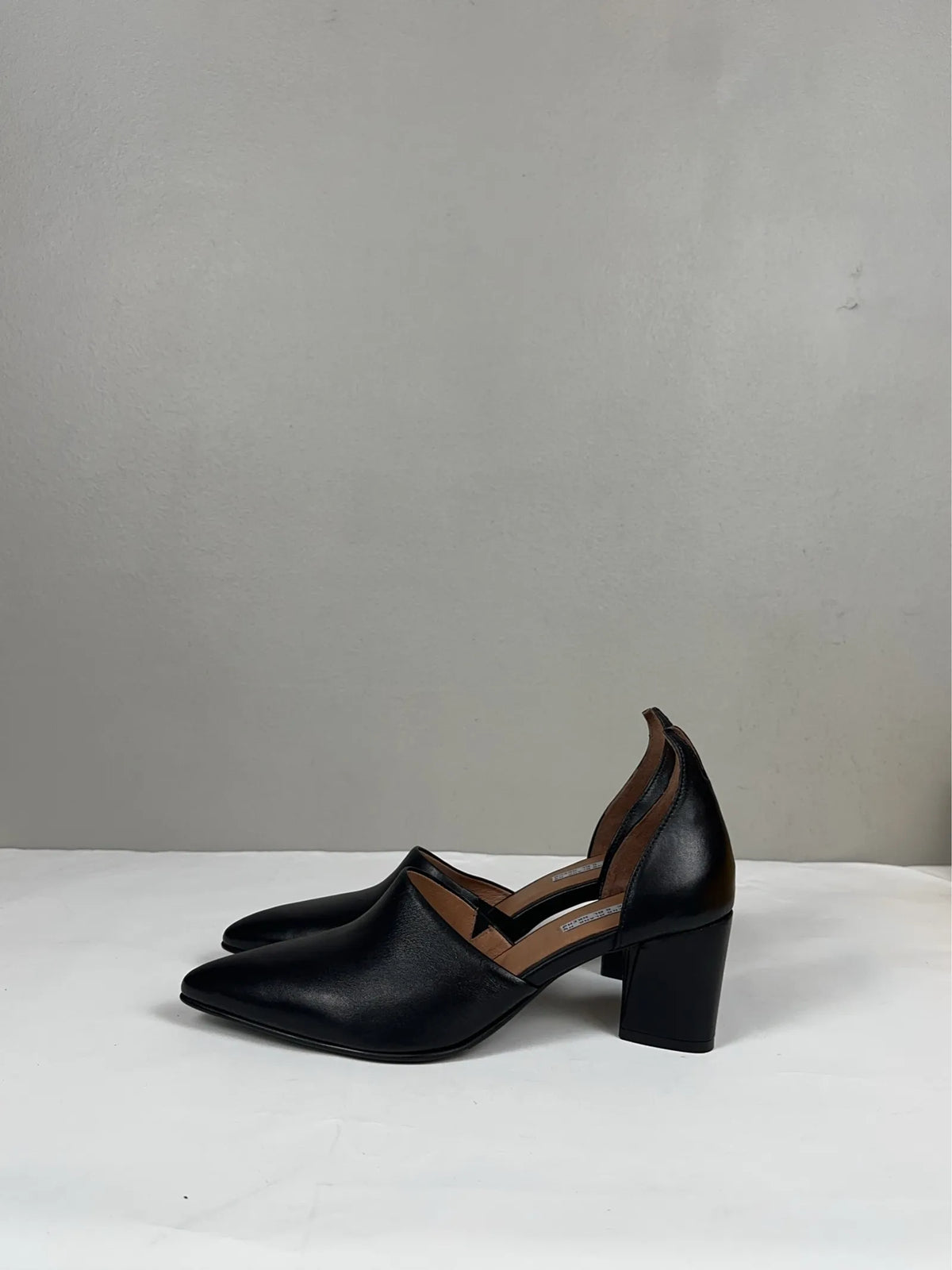 Blankens The Riverside Black Leather-skinnklackar NWT