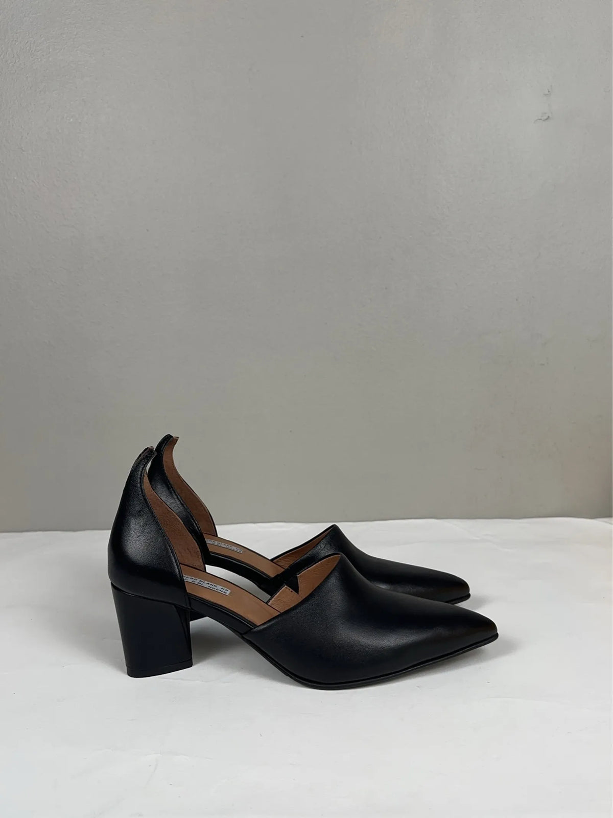 Blankens The Riverside Black Leather-skinnklackar NWT