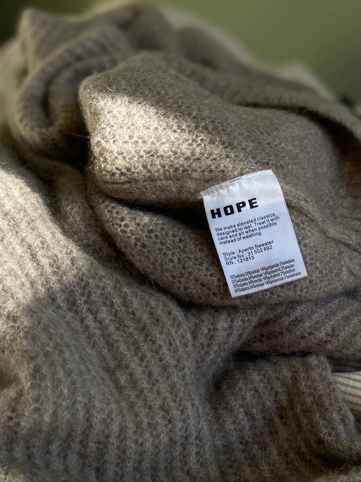 Hope Aperto Sweater